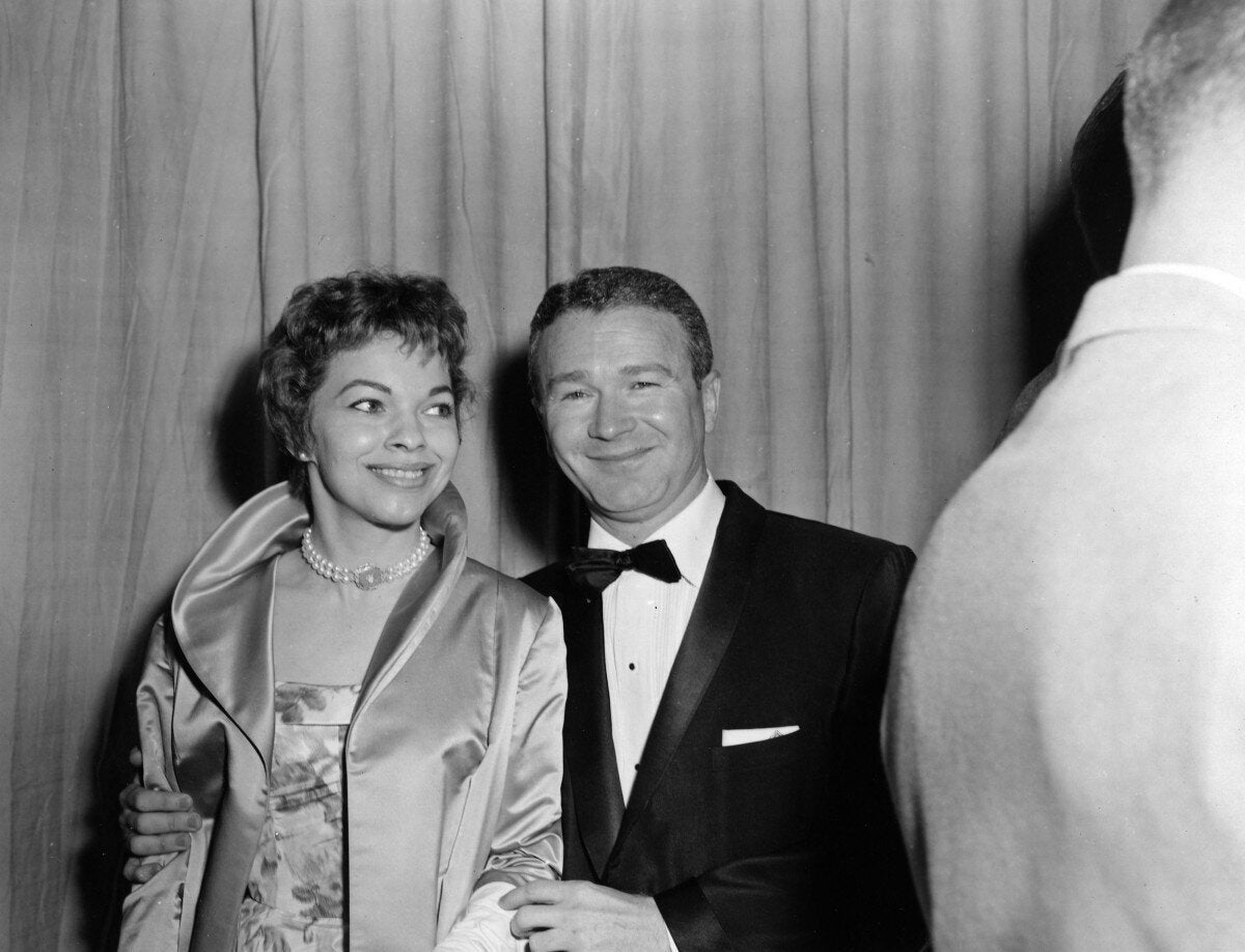 1958 - Red Buttons