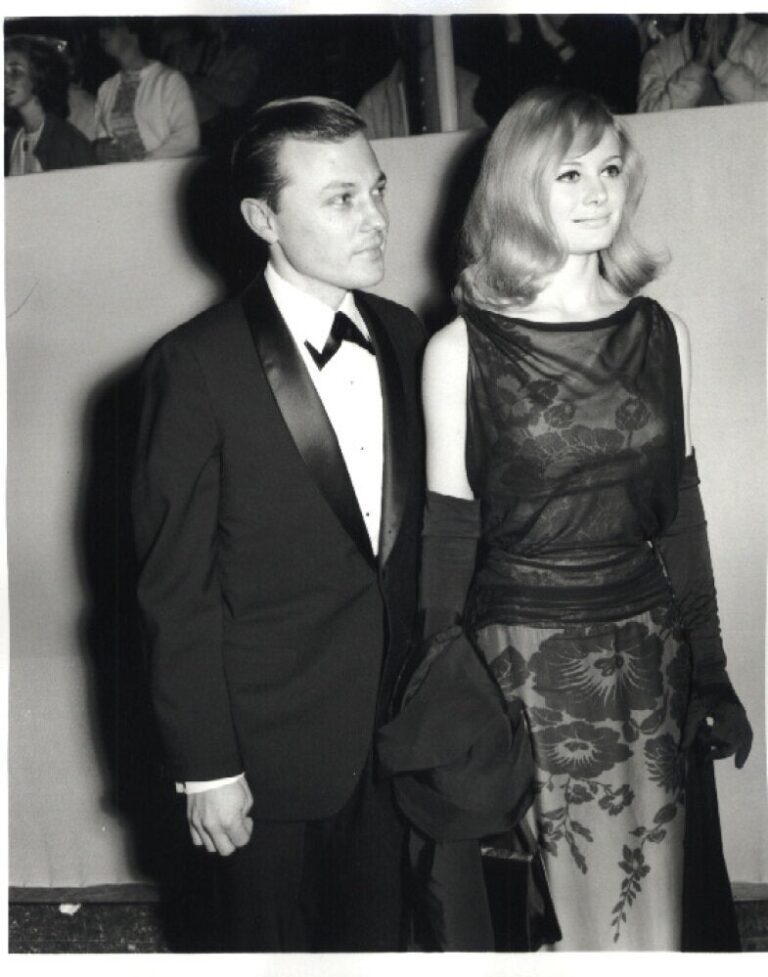1962 - Shirley Knight