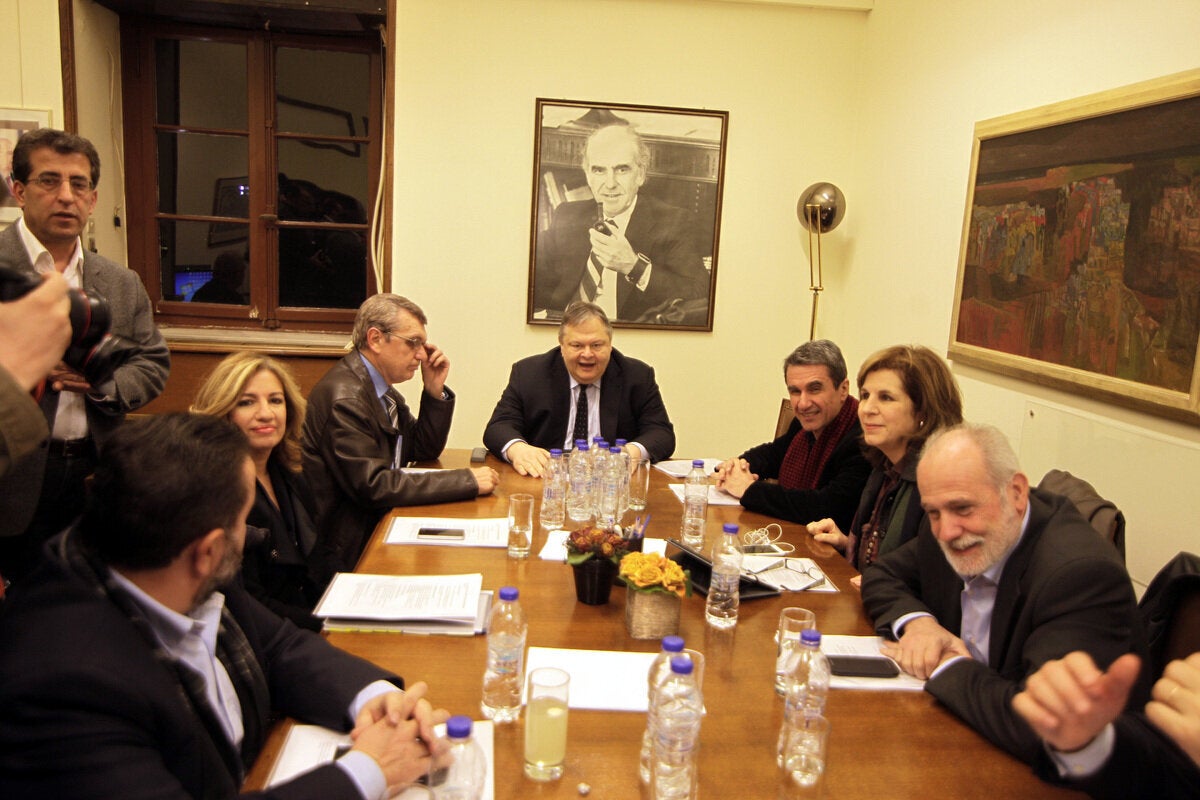 ΣΥΝΕΔΡΙΑΣΗ ΚΟ ΠΑΣΟΚ