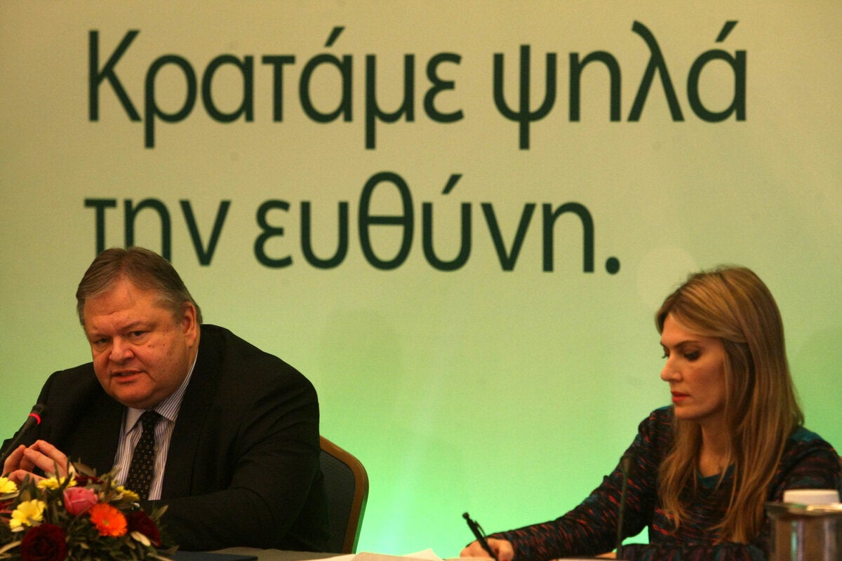 ΔΙΑΚΑΝΑΛΙΚΗ ΣΥΝΕΝΤΕΥΞΗ ΤΟΥ ΠΡΟΕΔΡΟΥ ΤΟΥ ΠΑΣΟΚ ΕΥΑΓΓΕΛΟΥ ΒΕΝΙΖΕΛΟΥ