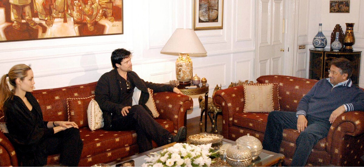 Στο Πακιστάν το 2005