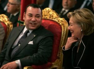 En 2009, Hillary Clinton avait assisté à la cérémonie de présentation du projet marocain de l’énergie solaire.