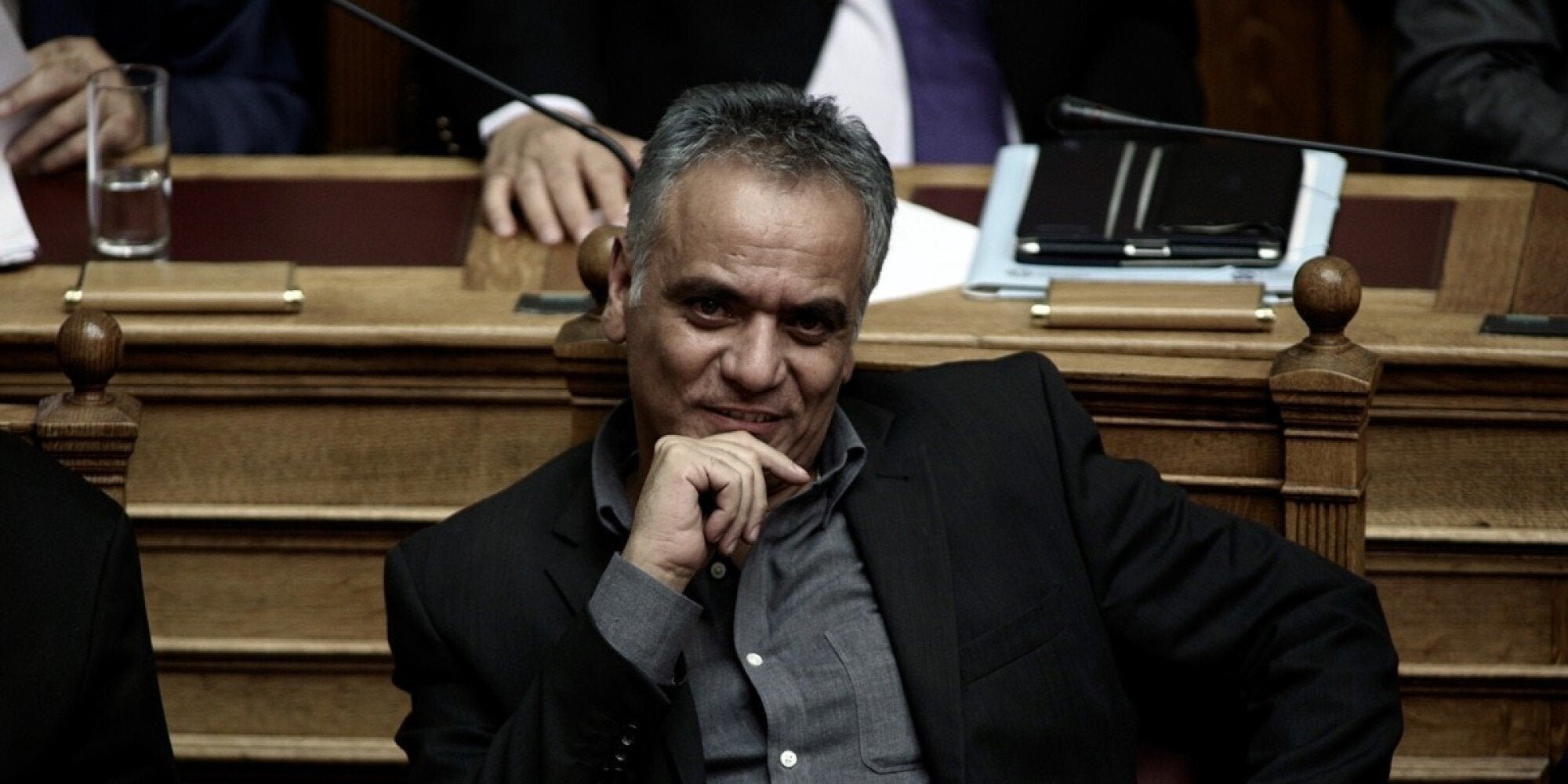Σκουρλέτης: «Σαχλή πρωτοβουλία» το «Παραιτηθείτε», «ακροδεξιά λογική» από την αντιπολίτευση