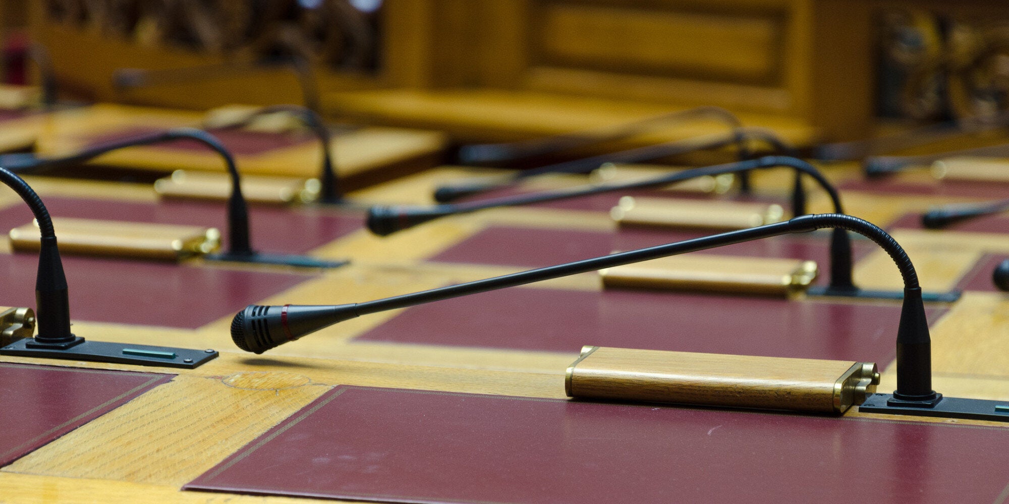 Τα πέντε κεφάλαια του εκλογικού νόμου αναζητούν 200 βουλευτές