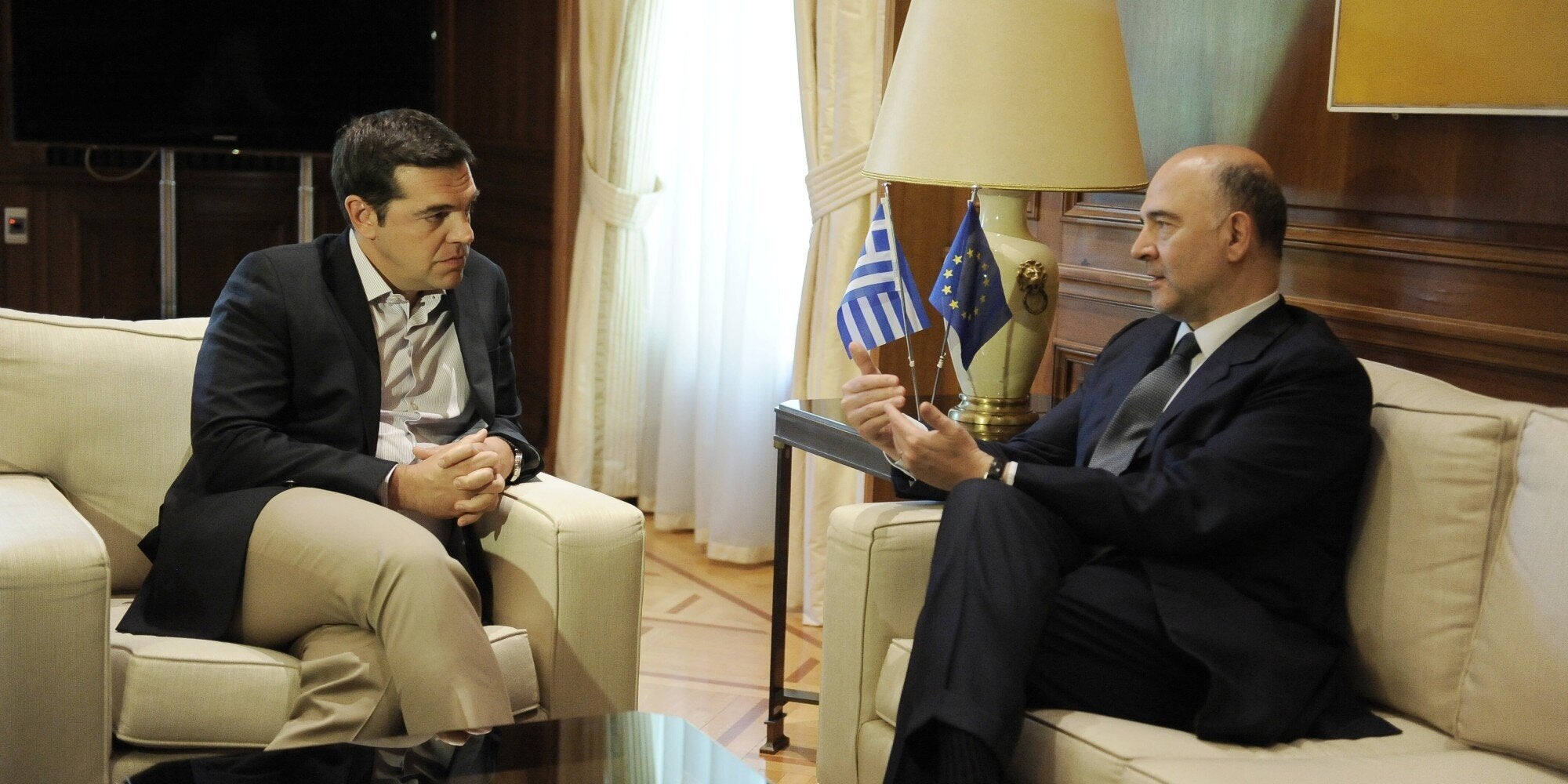 Τσίπρας σε Μοσκοβισί: Να επιταχυνθούν οι διαδικασίες για την ολοκλήρωση της 2ης αξιολόγησης στο πλαίσιο των συμφωνηθέντων