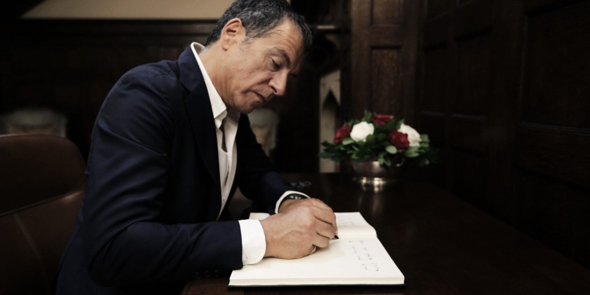 Ο Θεοδωράκης ζητεί να ανοίξει η συζήτηση για την ευθανασία. «Το δικαίωμα του ανθρώπου για ένα αξιοπρεπές τέλος», αναφέρει μέσω Facebook