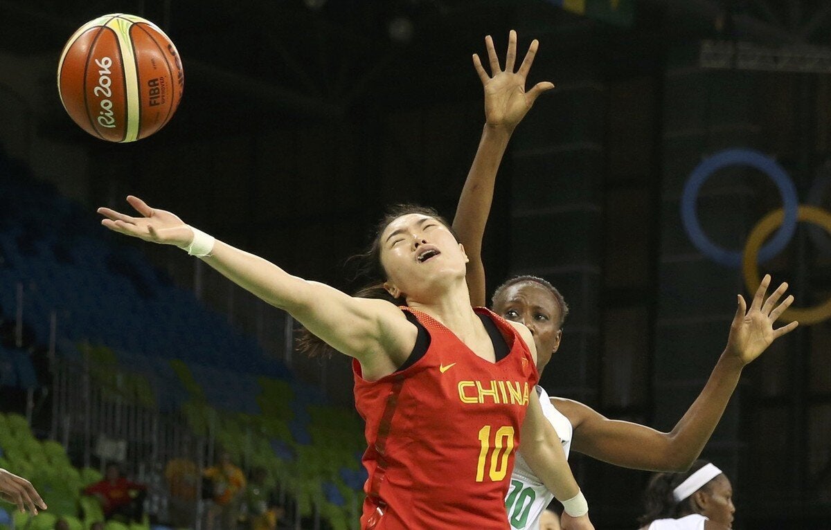 Lu Wen (CHN), Μπάσκετ
