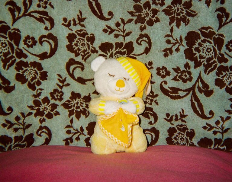 ”Prayer Bear” της Leslie Broome