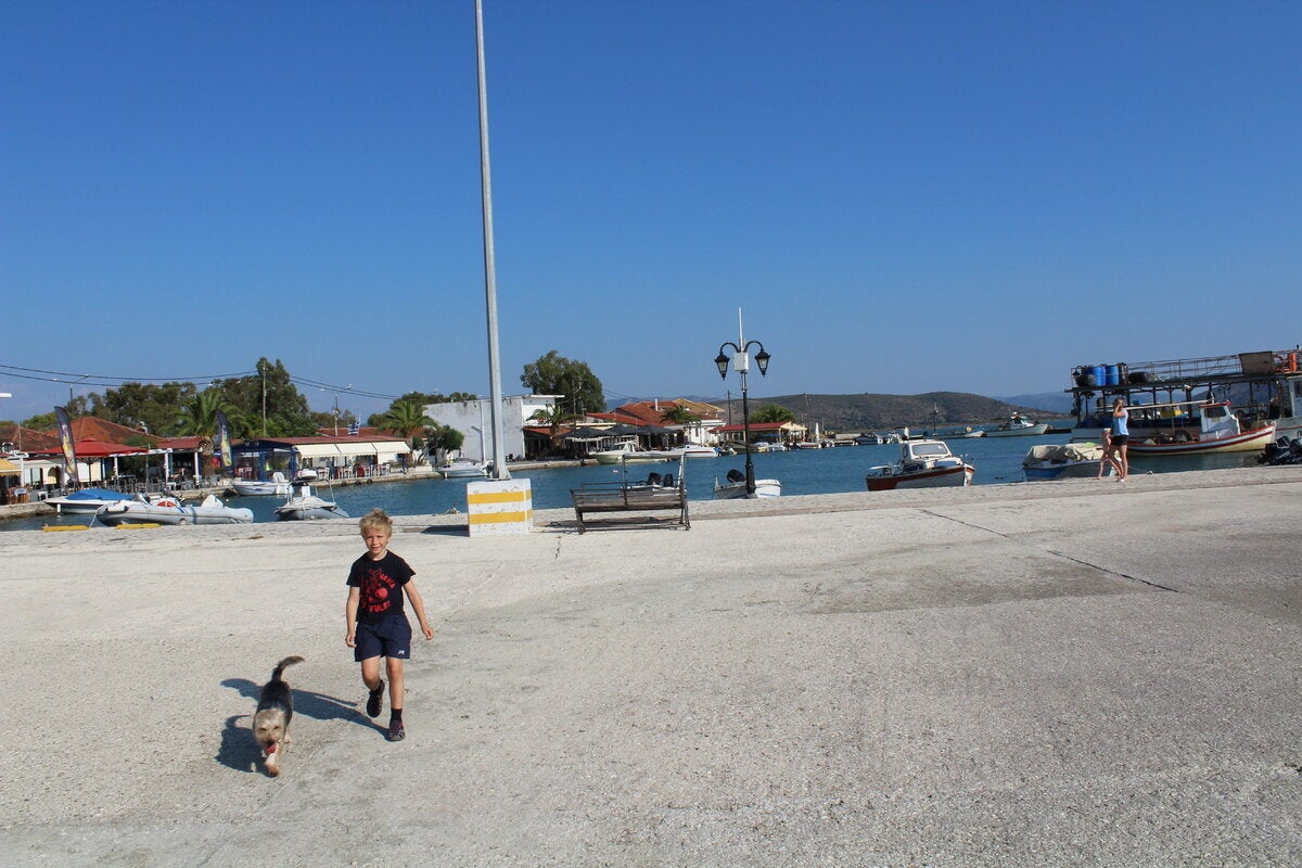 ΣΑΓΙΑΔΑ, ΛΙΜΑΝΑΚΙ