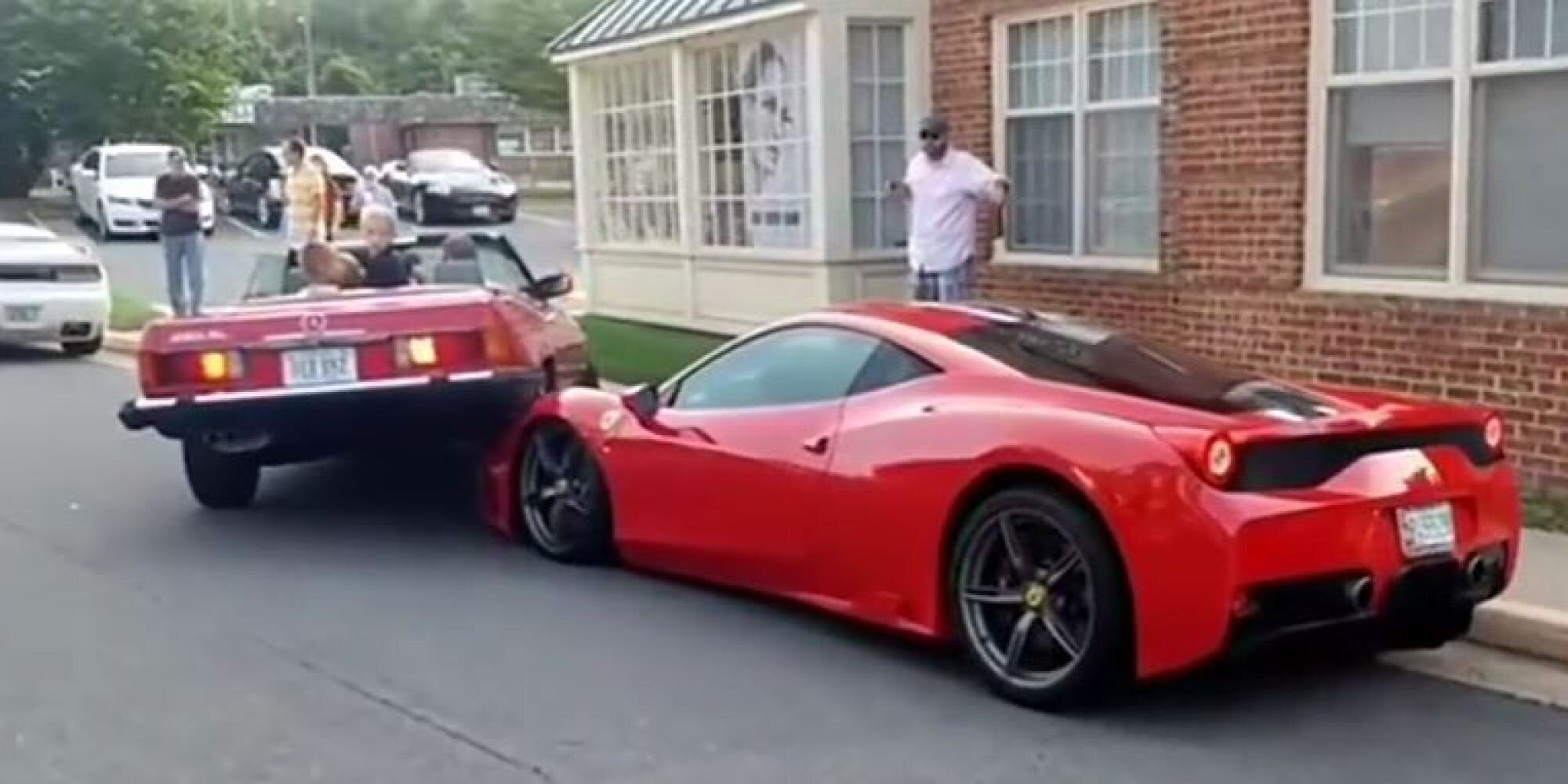 Όταν μια Mercedes καβάλησε μια Ferrari σε ένα από τα πιο δαπανηρά και χαζά ατυχήματα της ασφάλτου