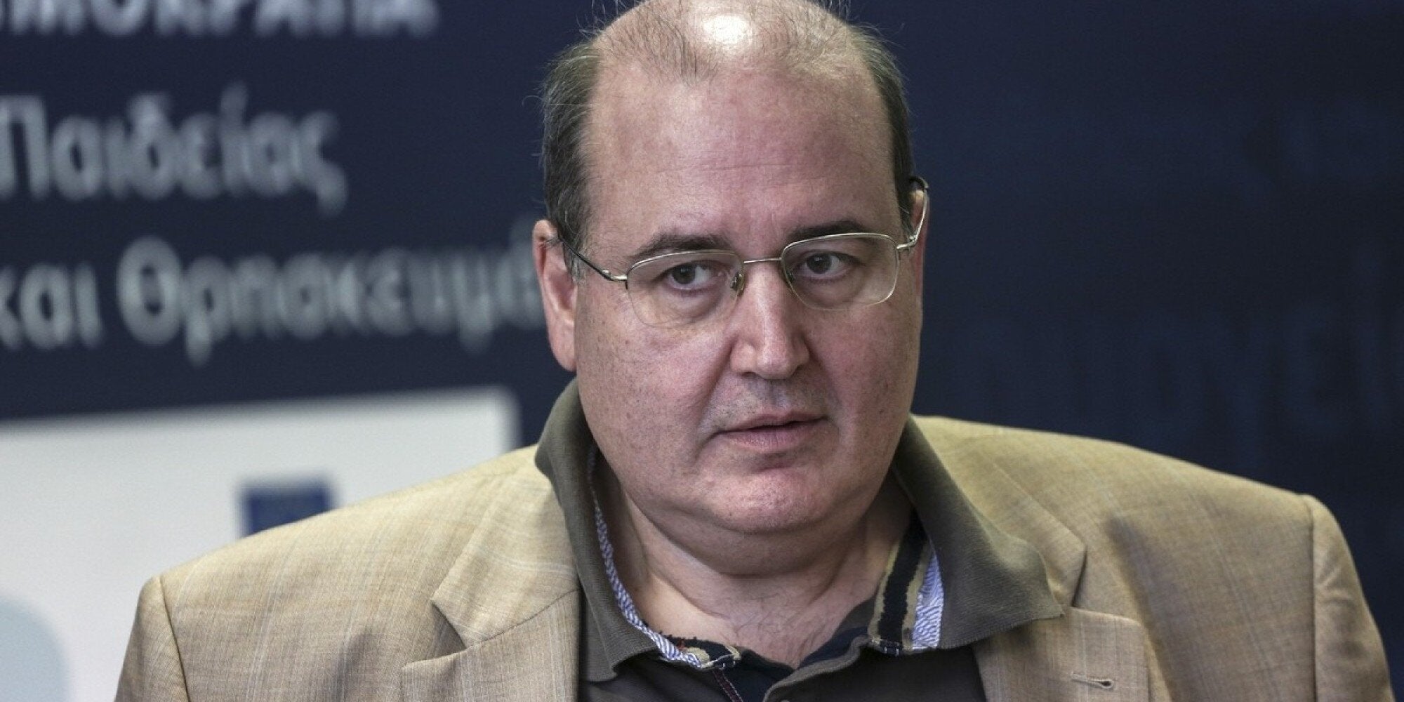 Φίλης: Θέλουμε σχέσεις συνεργασίας με την Εκκλησία, όπως προσδιορίζονται από το Σύνταγμα και τους νόμους