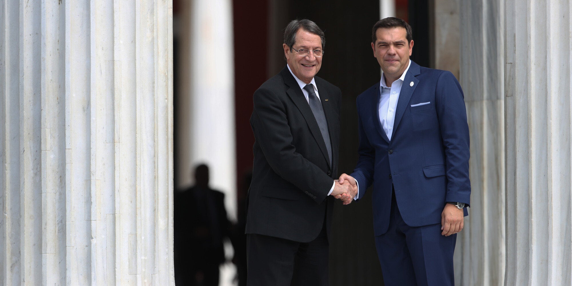 Νέες κινήσεις στο Κυπριακό από Ελλάδα και Κύπρο για συνέχιση των διαπραγματεύσεων