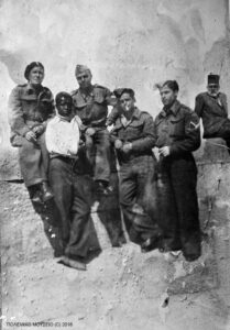 Έλληνες στρατιώτες σε πολυεθνική παρέα στην Αλεξάνδρεια