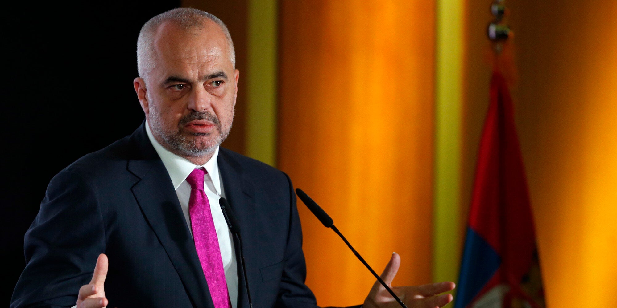 Παραλήρημα του Έντι Ράμα: Αλβανός έσωσε την Ακρόπολη από βομβαρδισμό των Βενετών