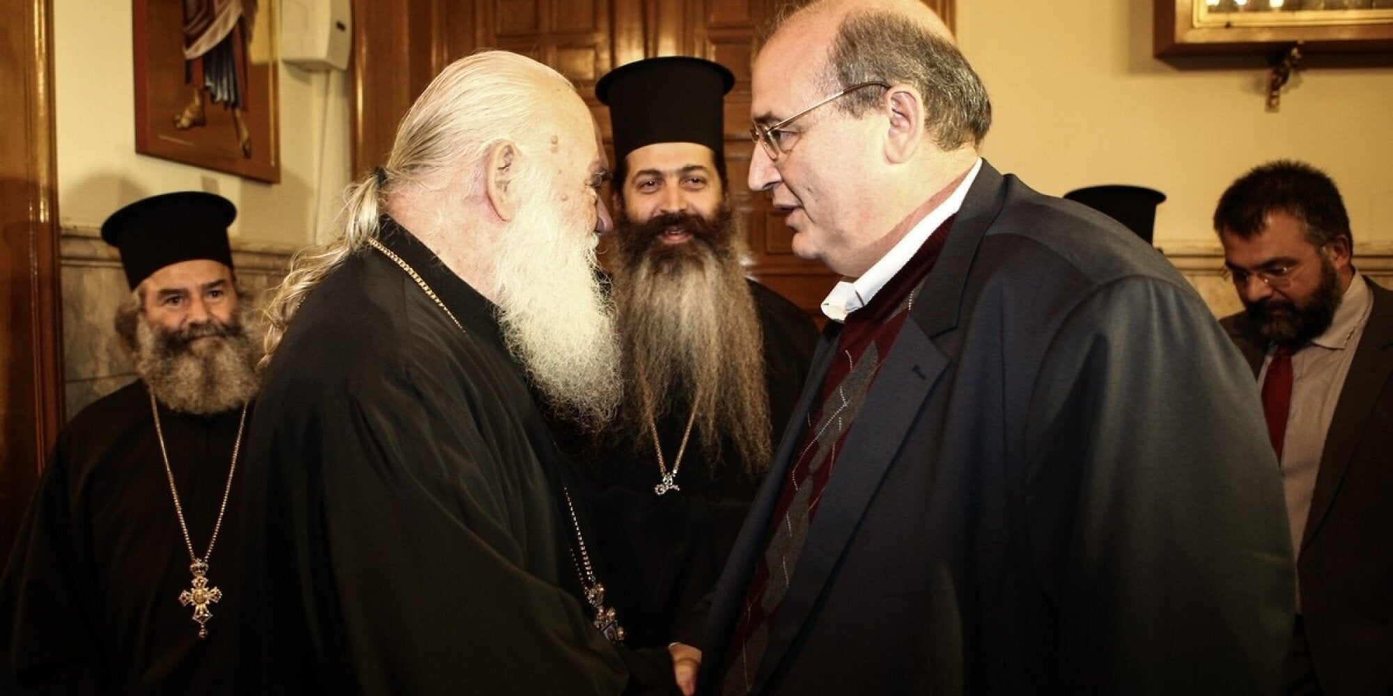 Φίλης: Δεν σκοπεύω να ακολουθήσω τον Αρχιεπίσκοπο Ιερώνυμο, προτιμώ όσα είπε στον Άη Στράτη
