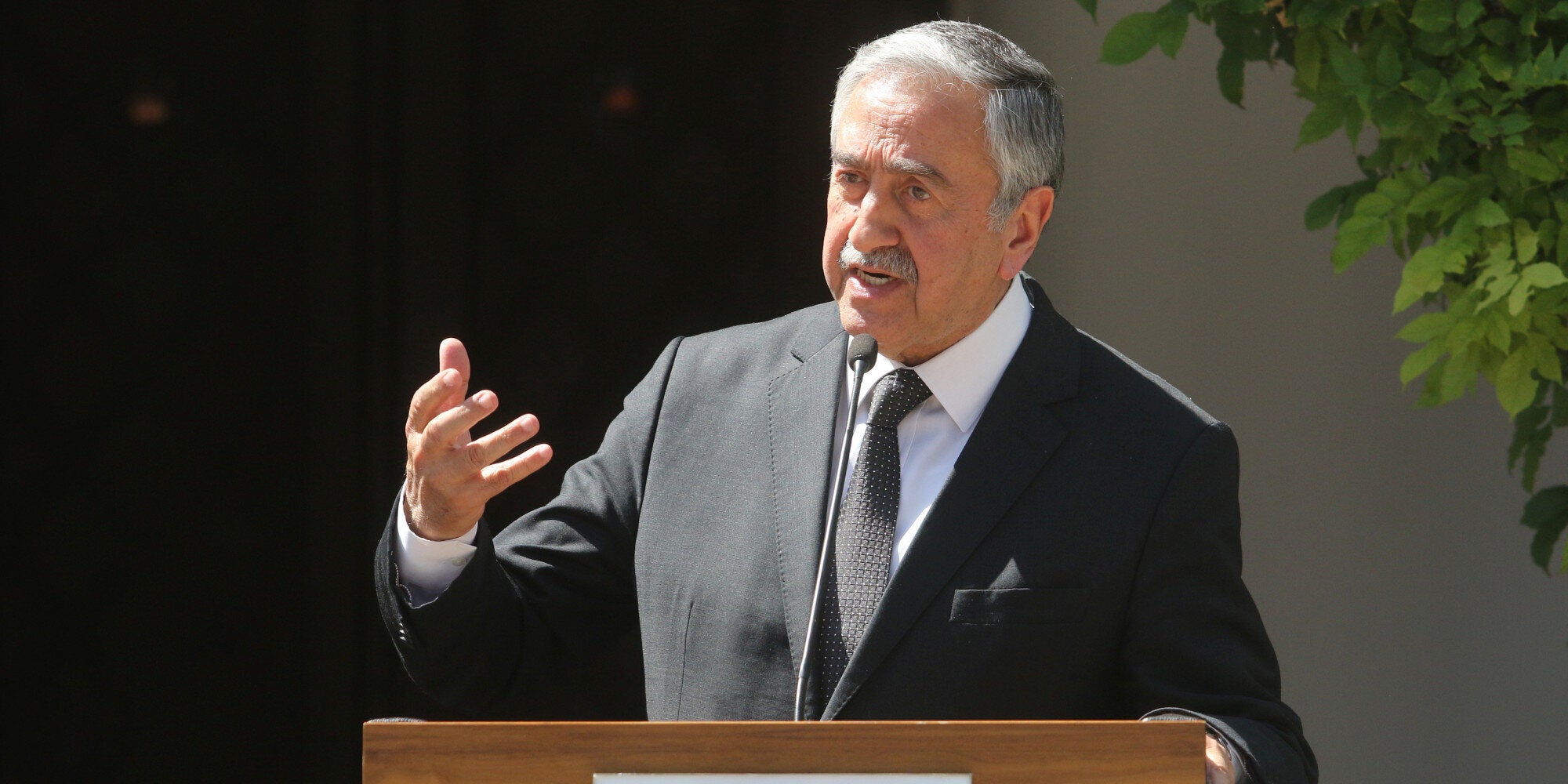 Αχρείαστη θεωρεί ο Ακιντζί τη συμμετοχή των πέντε μονίμων μελών του ΣΑ του ΟΗΕ στη διάσκεψη της Γενεύης