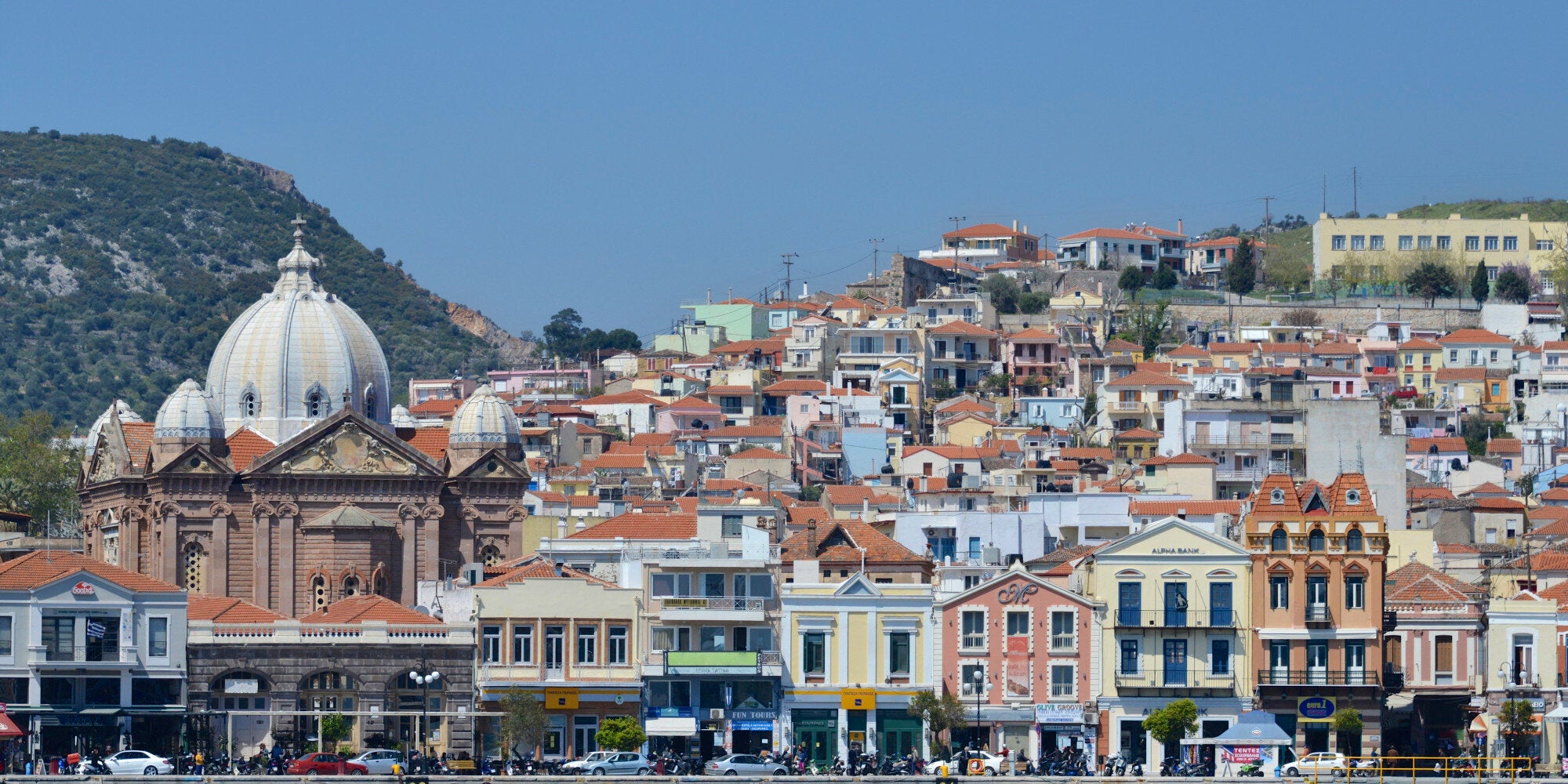 Αναστέλλεται η καταβολή βεβαιωμένων και ληξιπρόθεσμων οφειλών όσων έχουν κύρια κατοικία ή έδρα στη Λέσβο