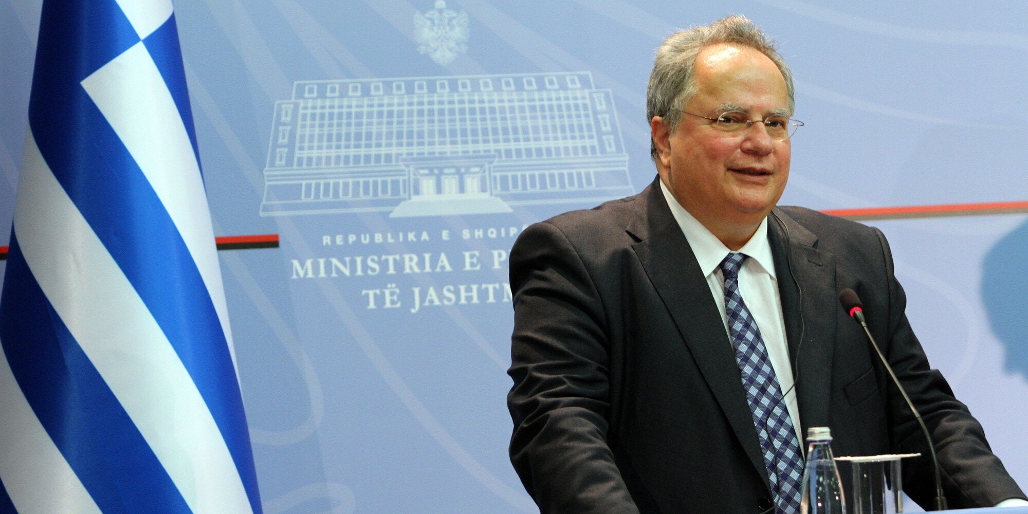 Κοτζιάς: «Αδύναμη δύναμη» η Ρωσία