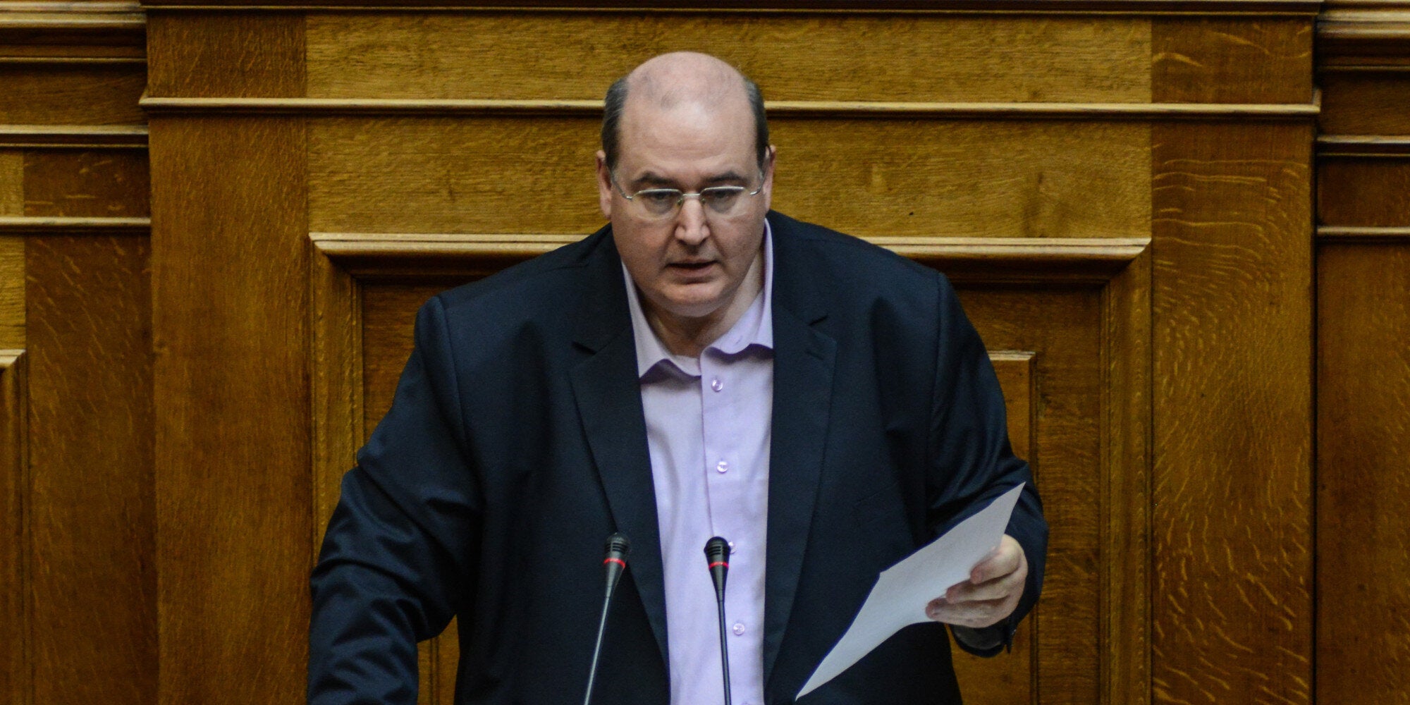 Αιχμές Φίλη στη Βουλή: Δεν είναι δυνατόν να υποκλινόμαστε στην εκκλησιαστική εξουσία