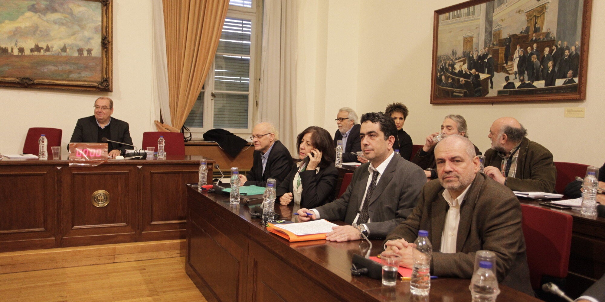 Ψηφίζεται το πόρισμα για τα δάνεια MME και κομμάτων: Στον «Κήρυκα Χανίων» και τα «δάνεια με αέρα» επικεντρώνει η κυβέρνηση