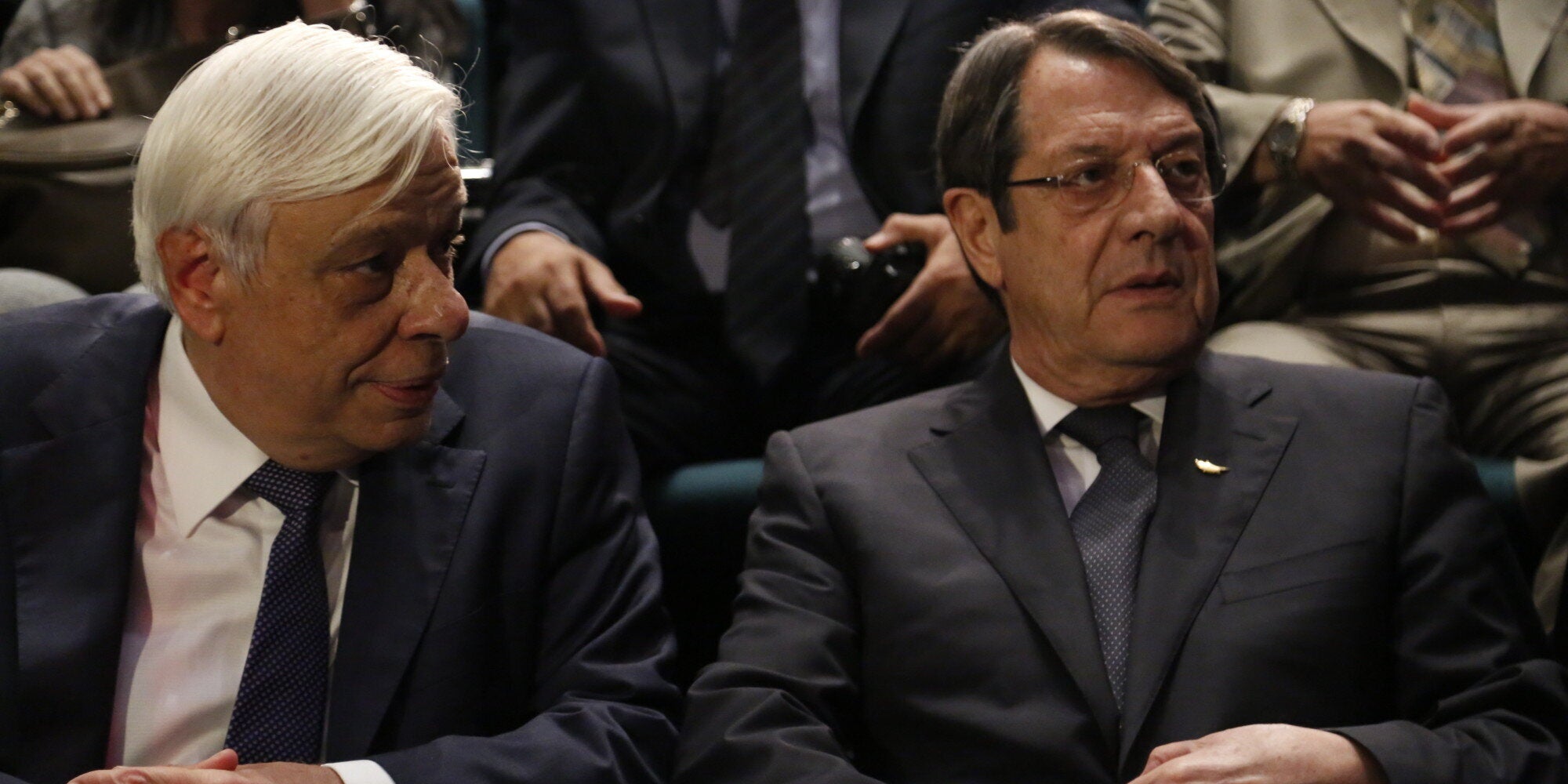 Λύση στο Κυπριακό χωρίς εγγυήσεις και στρατεύματα, συμφωνούν Νίκος Αναστασιάδης και Προκόπης Παυλόπουλος