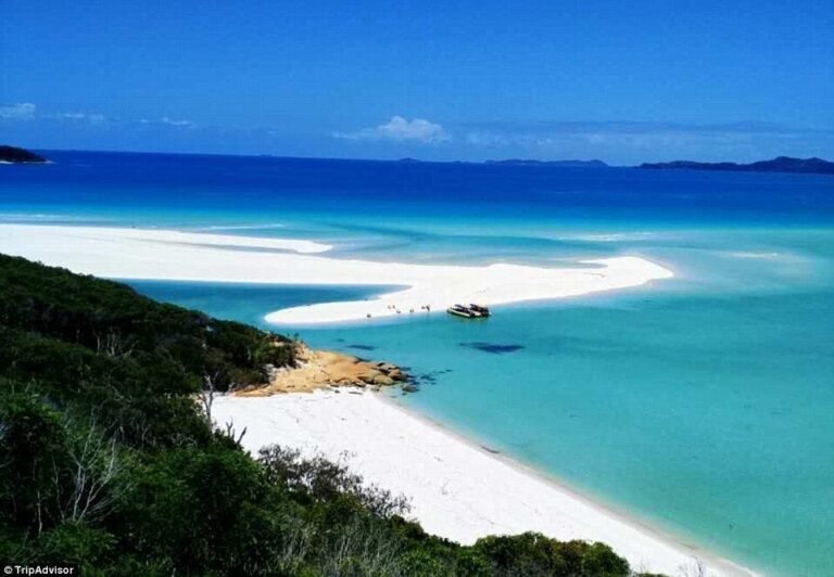 Whitehaven Beach, Whitsunday Island, Queensland, Australia