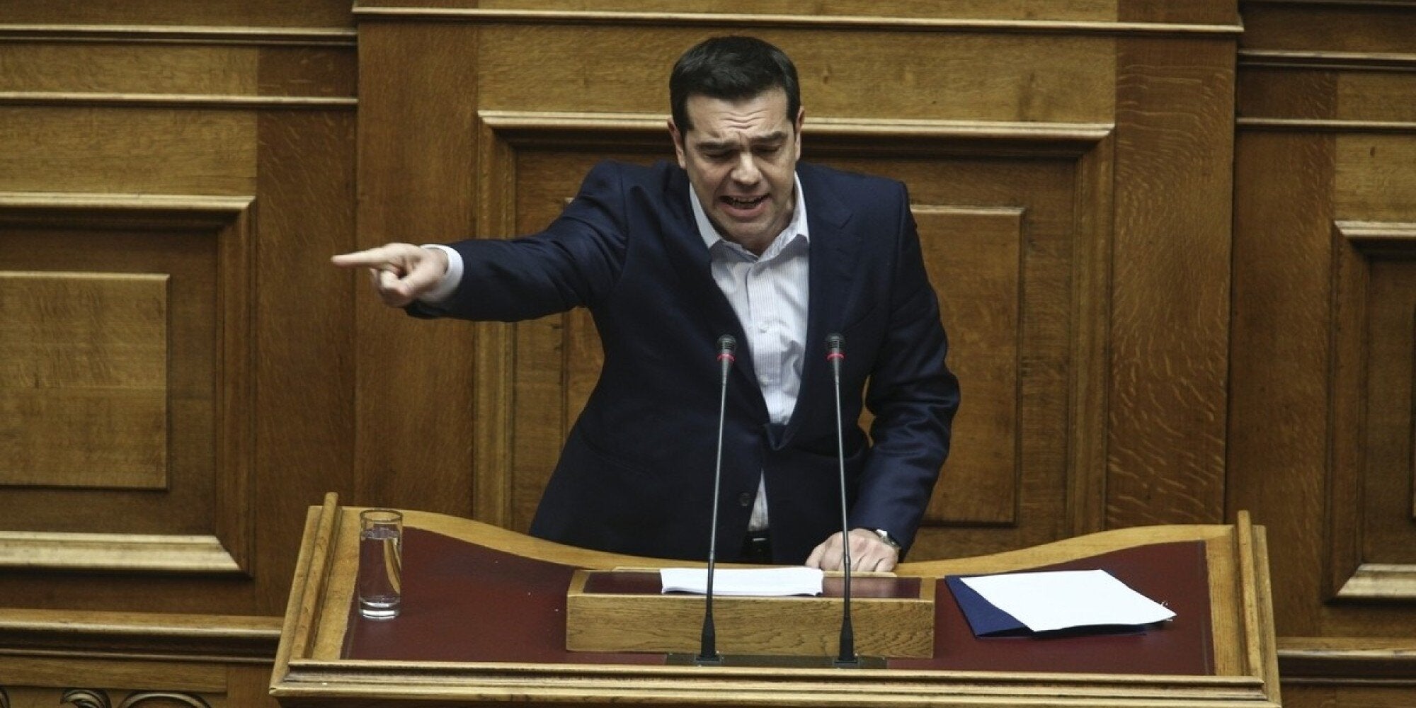 Τσίπρας προς Μητσοτάκη: Το να ζητάτε εκλογές πριν κλείσει η αξιολόγηση ή απερισκεψία είναι ή χρήσιμη ηλιθιότητα