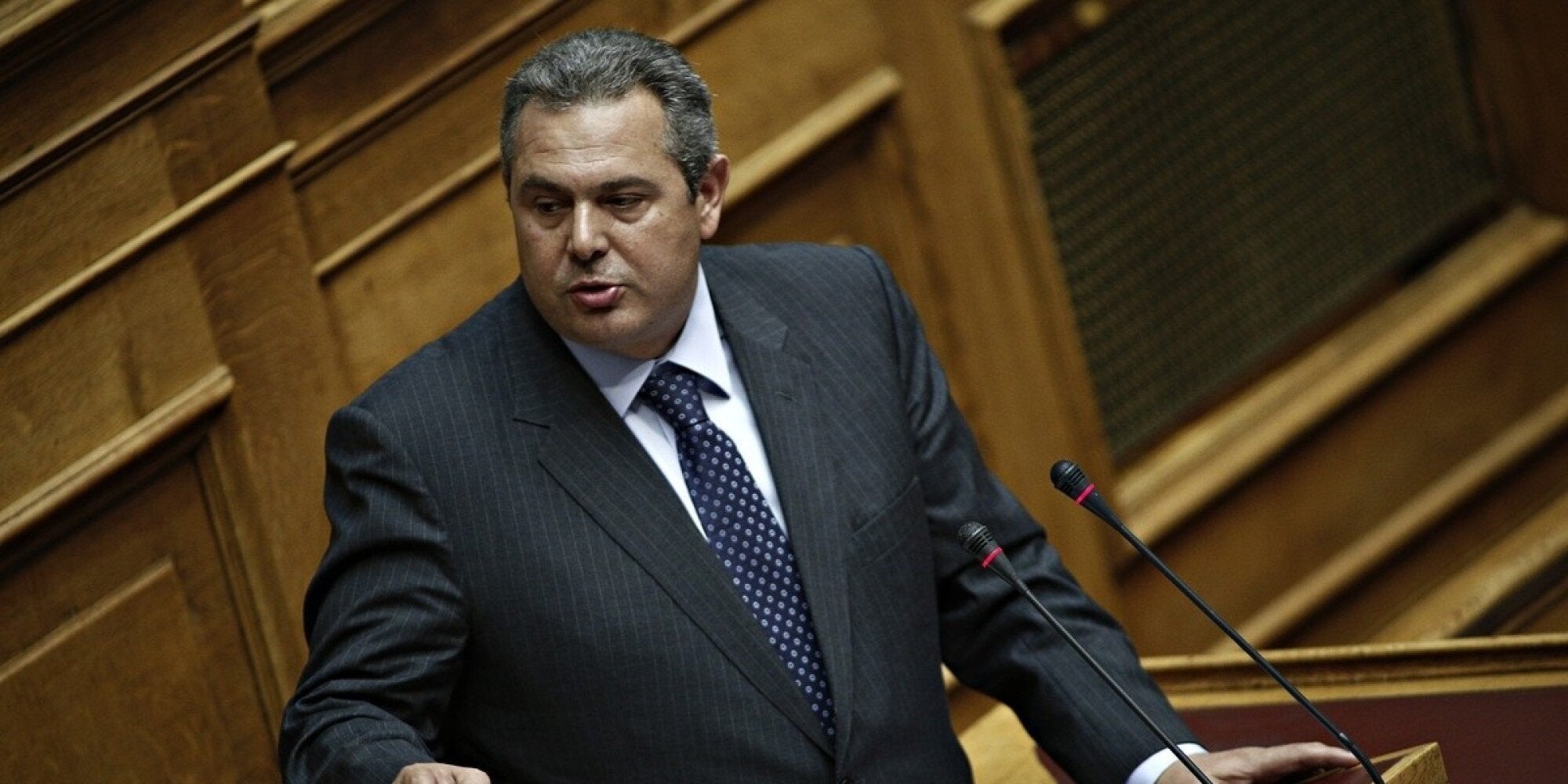 Καβγάς για τα εξοπλιστικά στη Βουλή. Καμμένος σε Θεοχαρόπουλο: Κάτσε κάτω ρε!