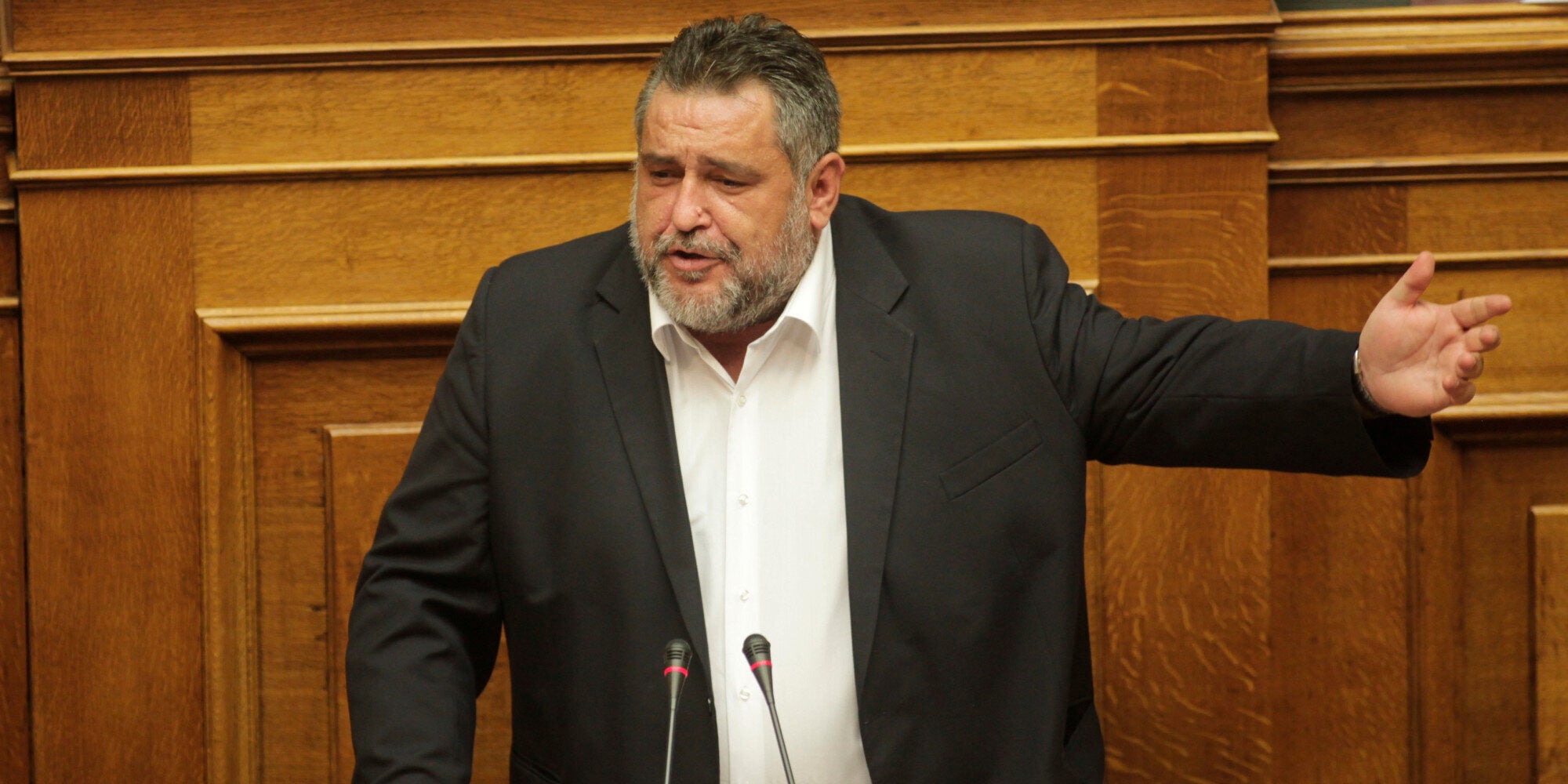 Βουλή: Ανεξαρτητοποιήθηκε ο βουλευτής της Χρυσής Αυγής Δημήτρης Κουκούτσης