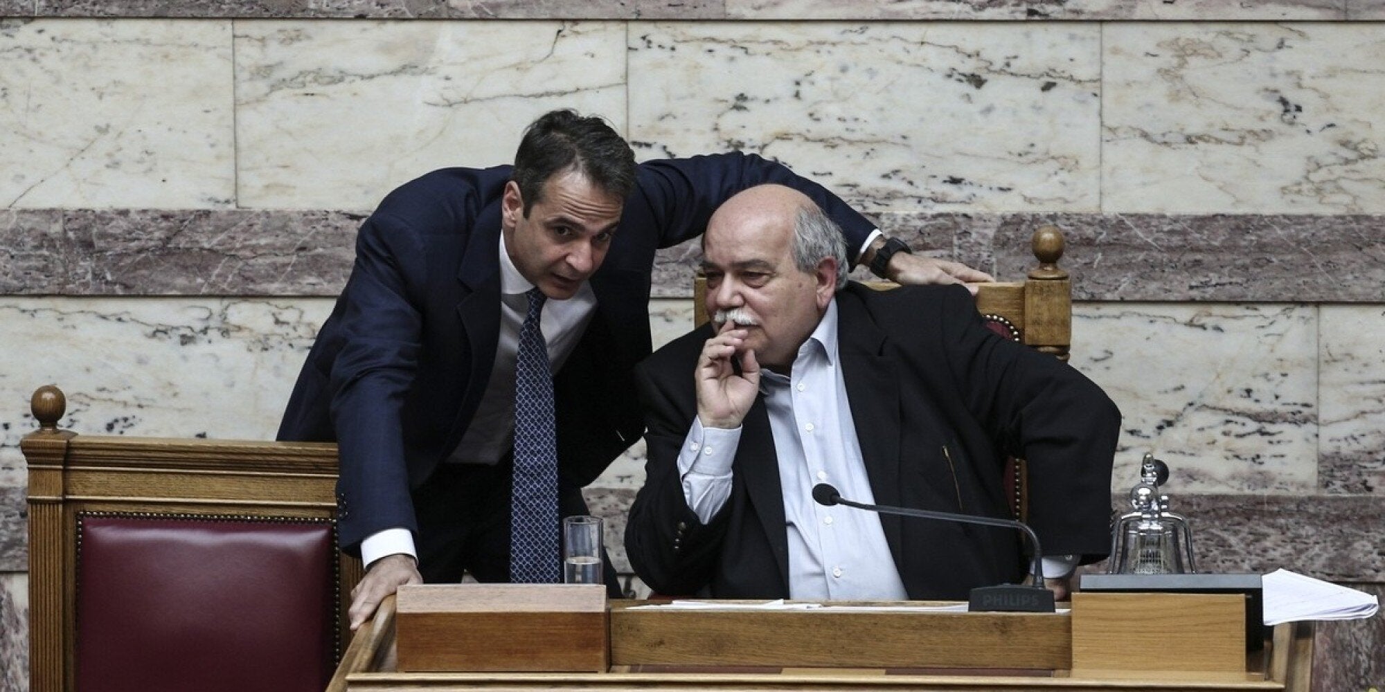 Μητσοτάκης σε Βούτση: Κατάχρηση εξουσίας από την κυβέρνηση. Είμαστε αποφασισμένοι να προστατεύσουμε τους Θεσμούς