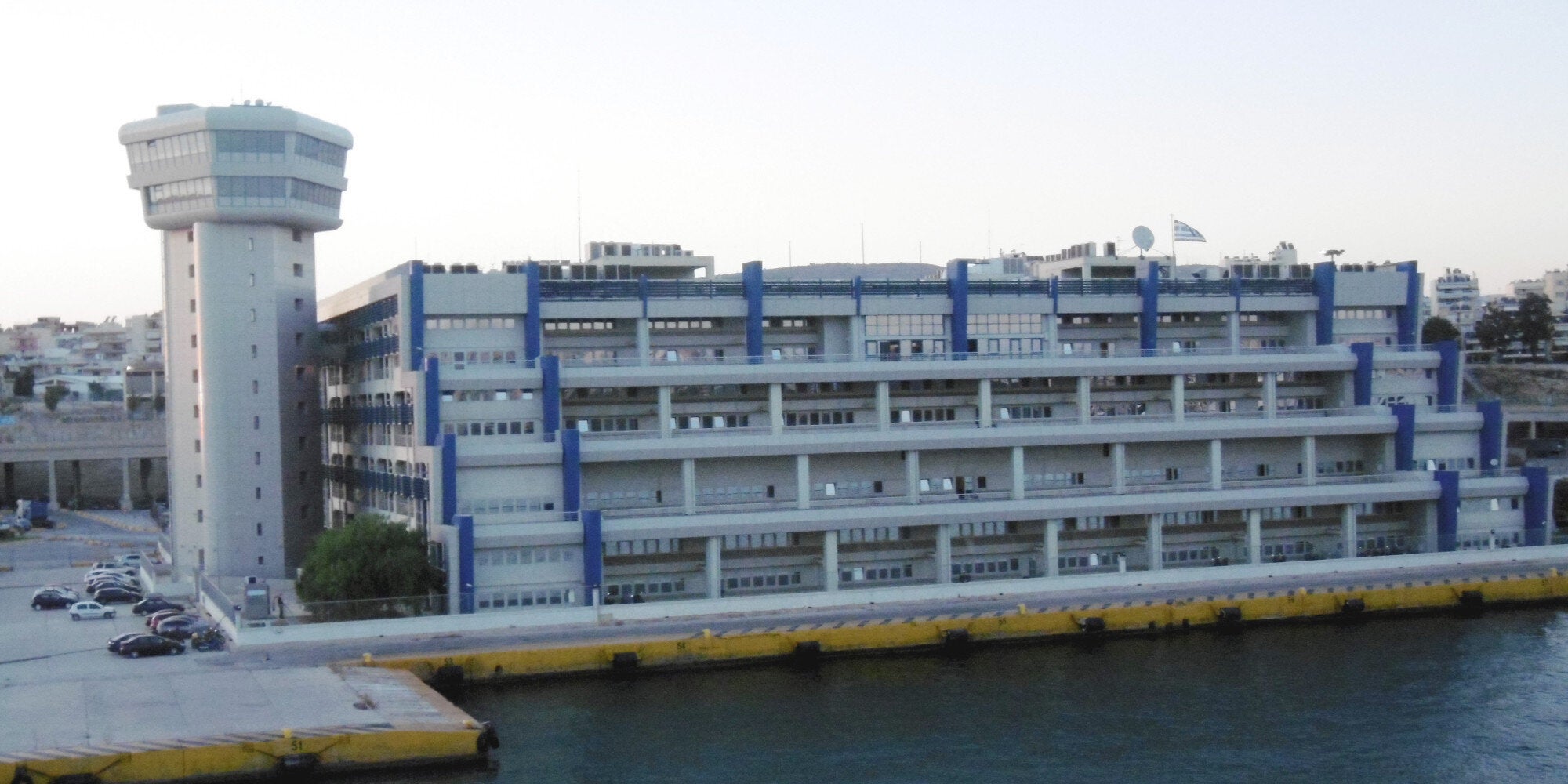 Τη θλίψη του εκφράζει το Υπ.Ναυτιλίας για το ναυάγιο με νεκρούς πρόσφυγες και καλεί την ΕΕ να αναλάβει τις ευθύνες της