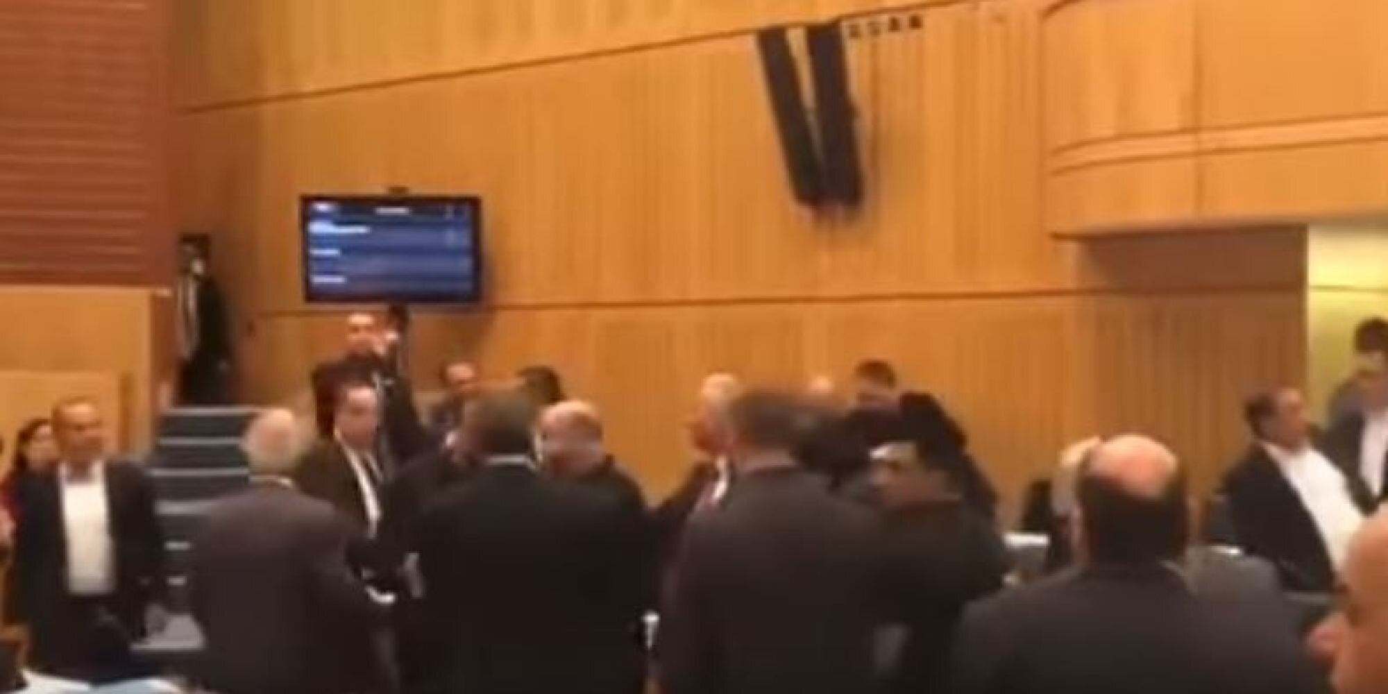 Ένταση στην κυπριακή Βουλή για το θέμα του ενωτικού δημοψηφίσματος