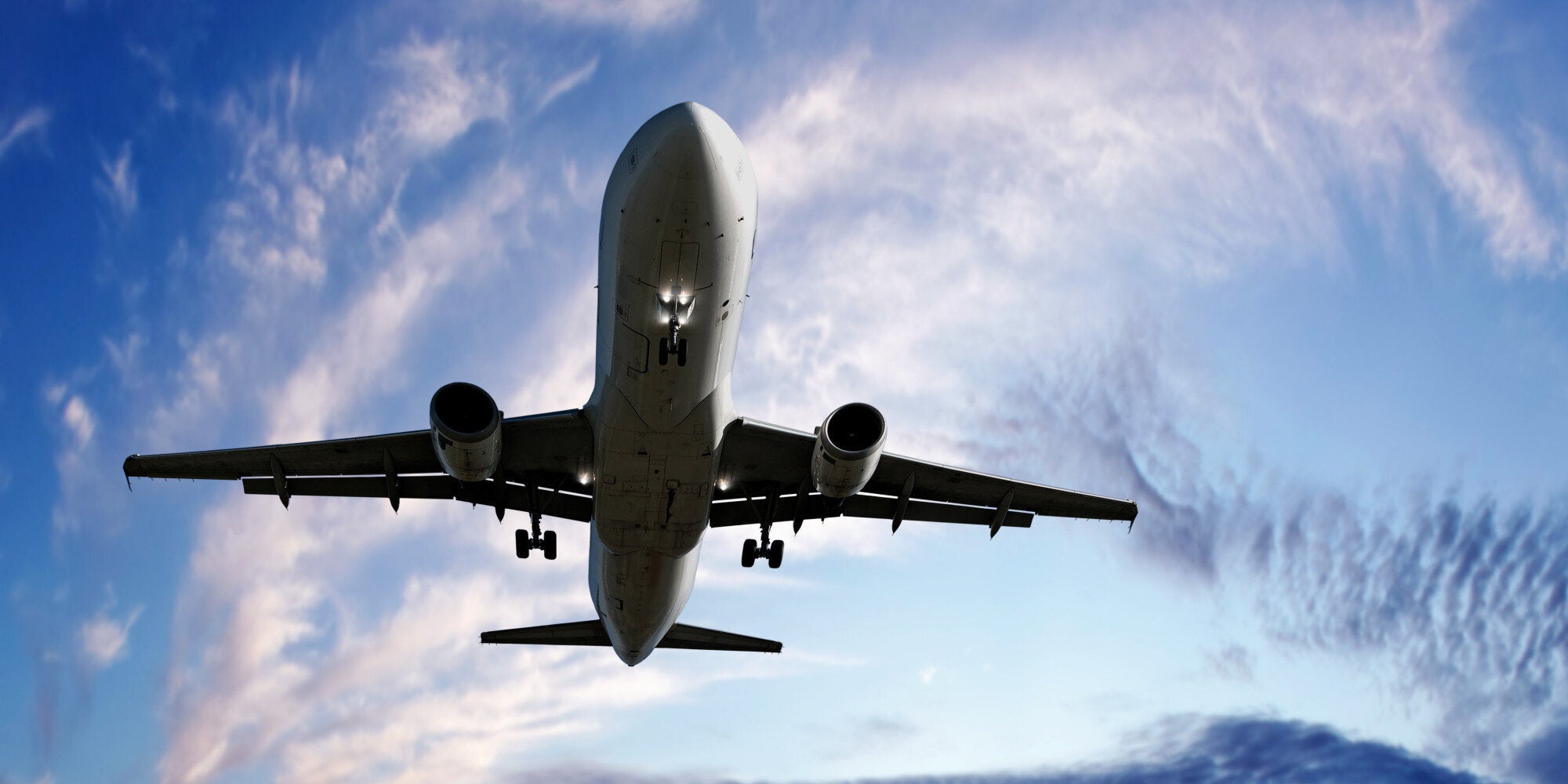 Γιατί τα περισσότερα αεροπλάνα έχουν μια «κρυφή» μηχανή κρυμμένη στην ουρά