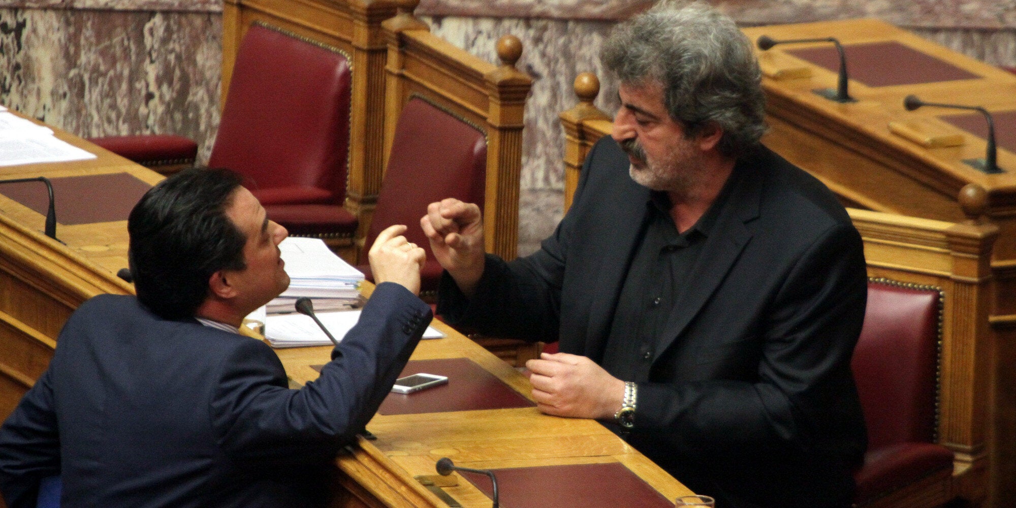 «Είσαι κότα»: Οι απίστευτοι διάλογοι Πολάκη-Γεωργιάδη στη Βουλή