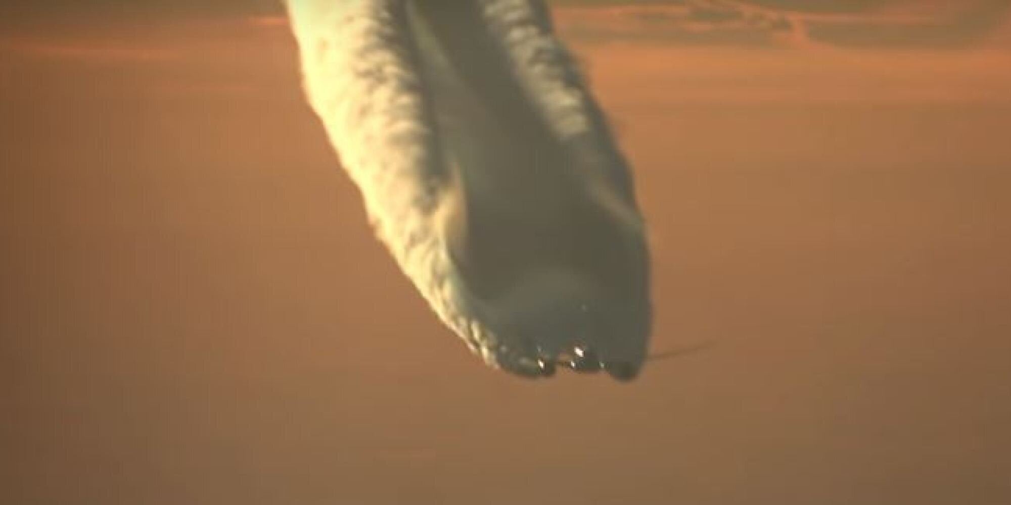 Βίντεο: Εντυπωσιακά ίχνη στον αέρα από αεροσκάφος σε ύψος 33.000 ποδών