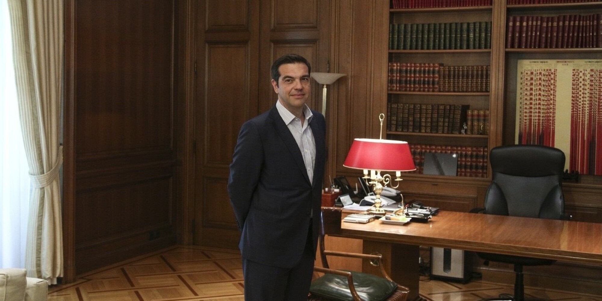 Ξεκινούν οι συναντήσεις Τσίπρα με πρόεδρο της Βουλής και πολιτικούς αρχηγούς. Eurogroup και Κυπριακό στην ατζέντα