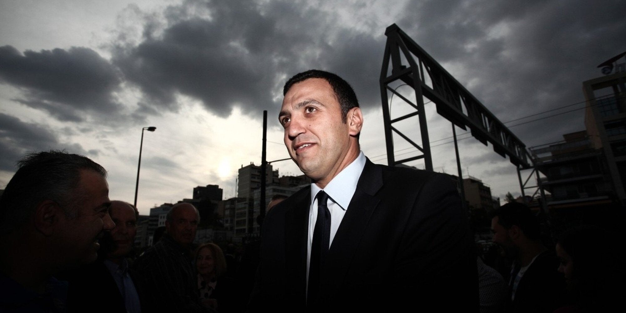 Επίθεση Κικίλια στην κυβέρνηση για τα σκουπίδια. «Κοροϊδεύουν τους πάντες…δεν τους πιστεύει κανείς»