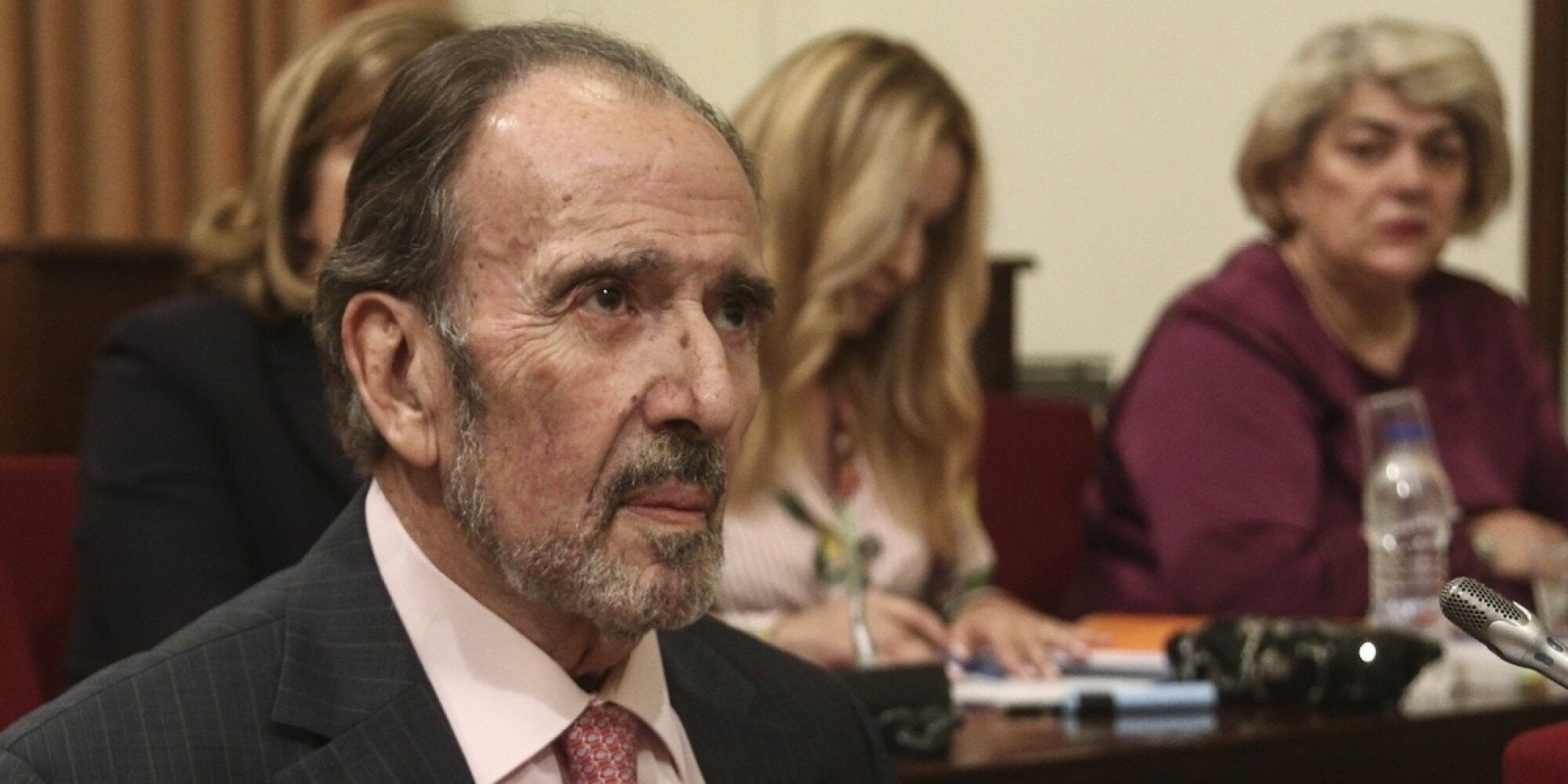 Μαρτίνης στην Εξεταστική για το Ντυνάν: Κάποιοι θεωρούσαν το ίδρυμα τσιφλίκι τους