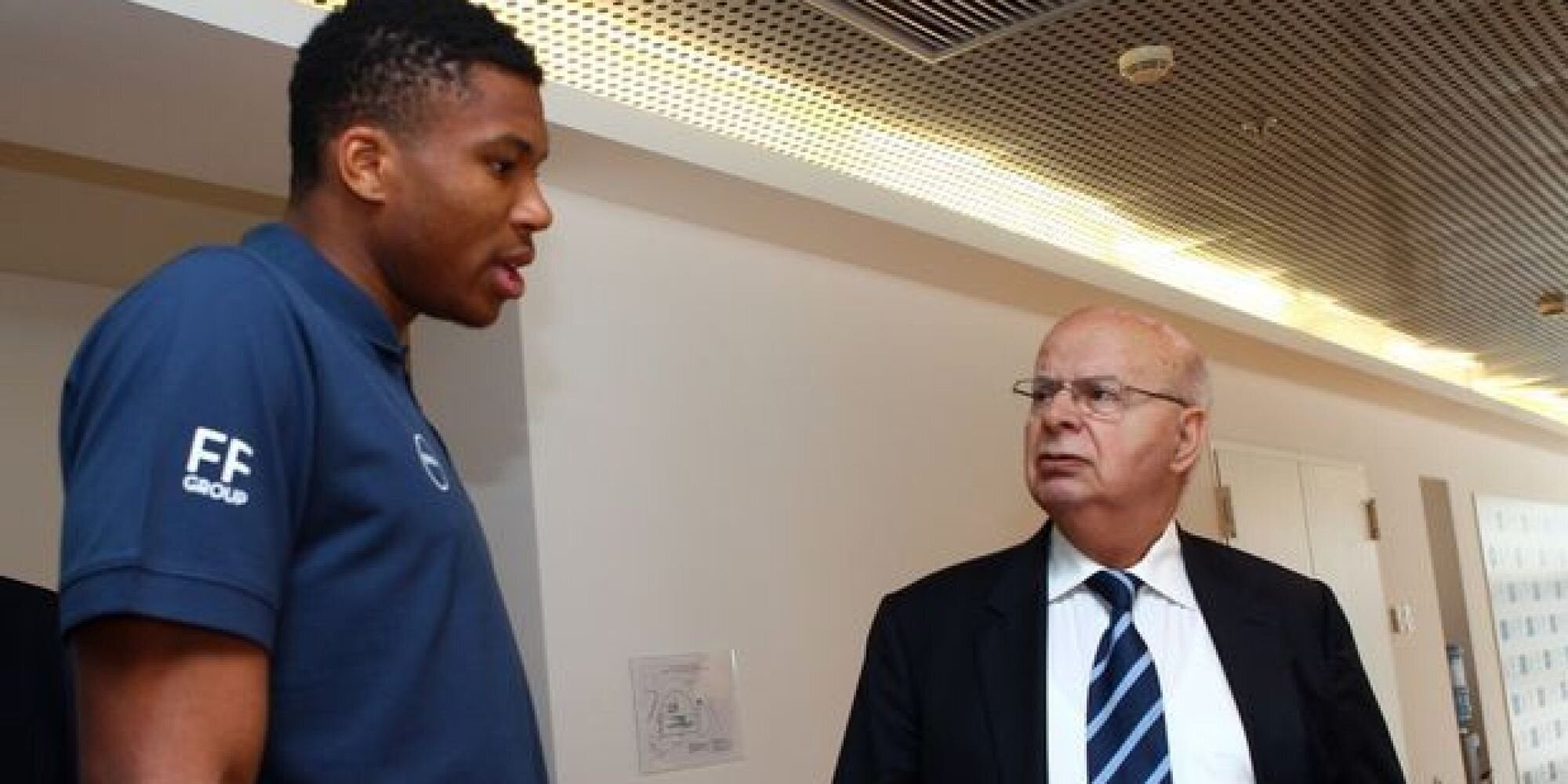 Η απαξίωση του εθνικού προπονητή αφορά τους πάντες