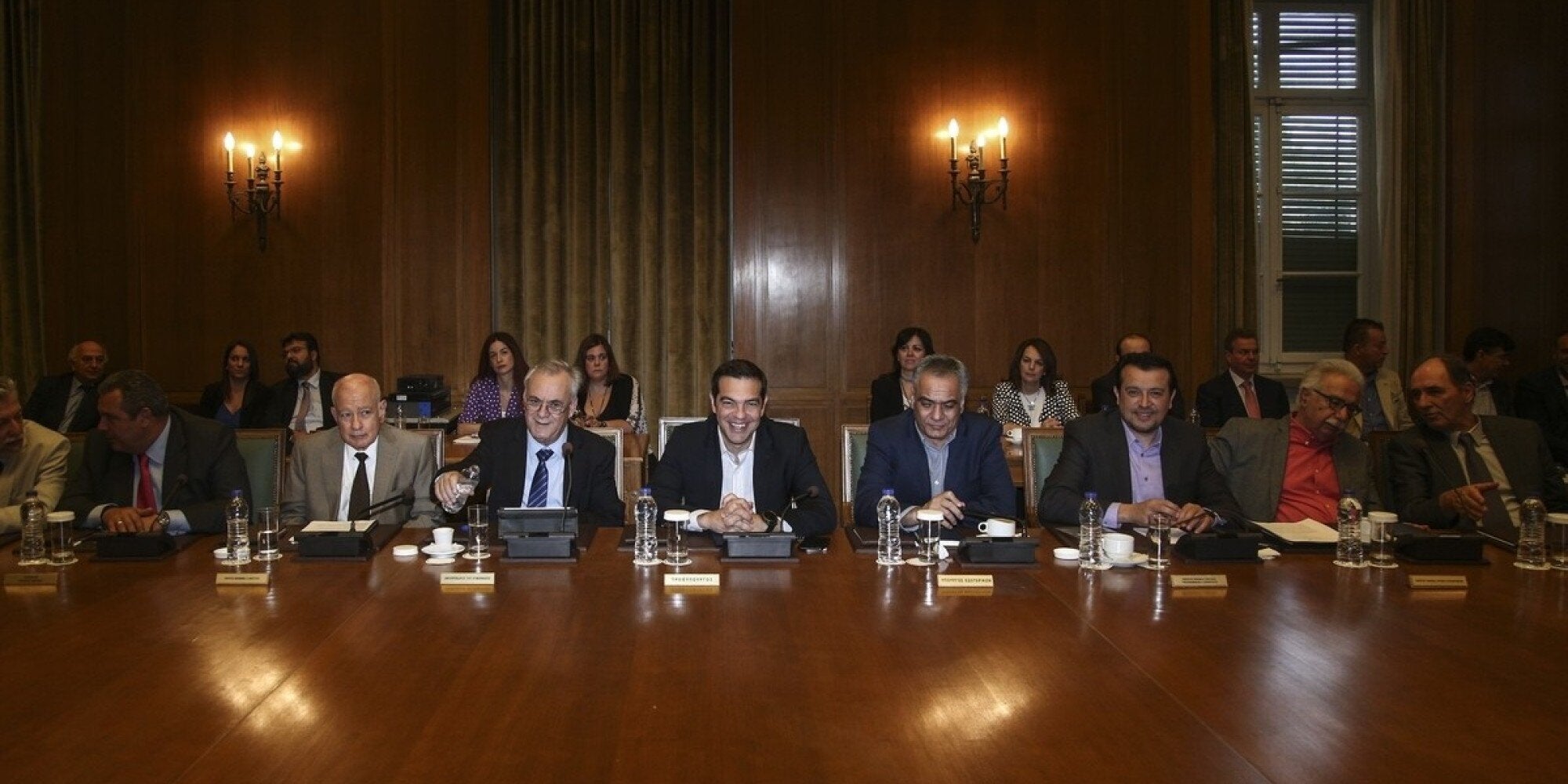 Οι αποφάσεις του υπουργικού: Καλύτερη λύση για το χρέος από αυτή του Μαΐου, αλλιώς το θέμα πάει στη Σύνοδο Κορυφής