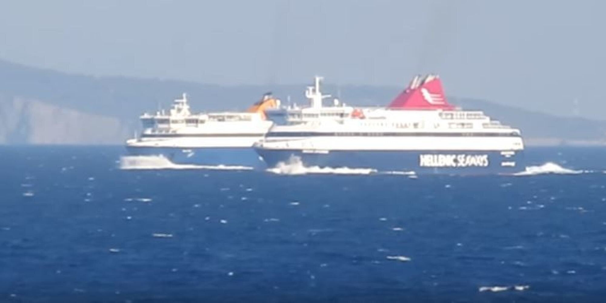 «Κόντρα» και προσπέραση στο Αιγαίο: Blue Star Naxos εναντίον Nissos Mykonos