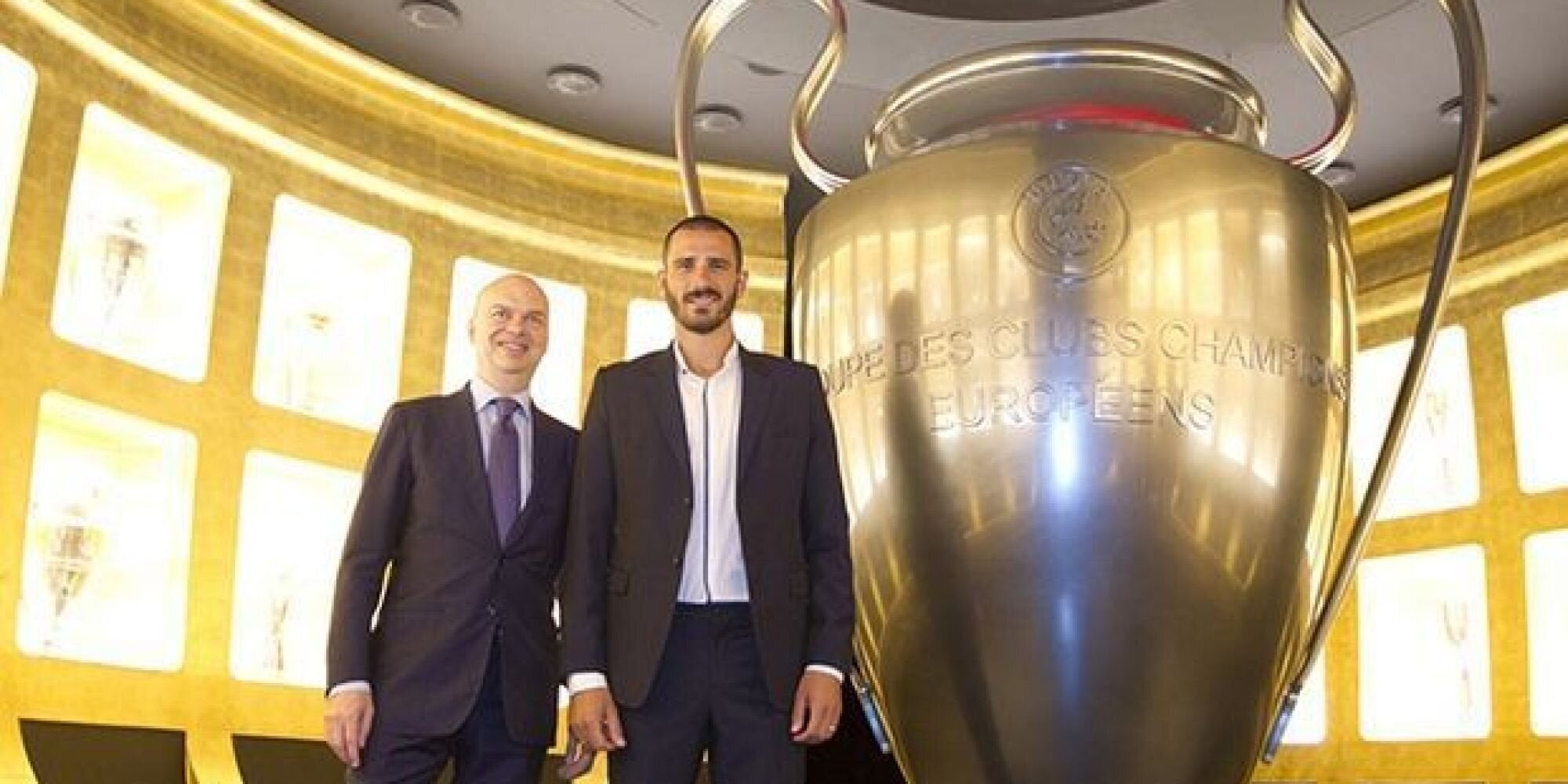 Επίσημο: Παίκτης της Μίλαν ο Μπονούτσι