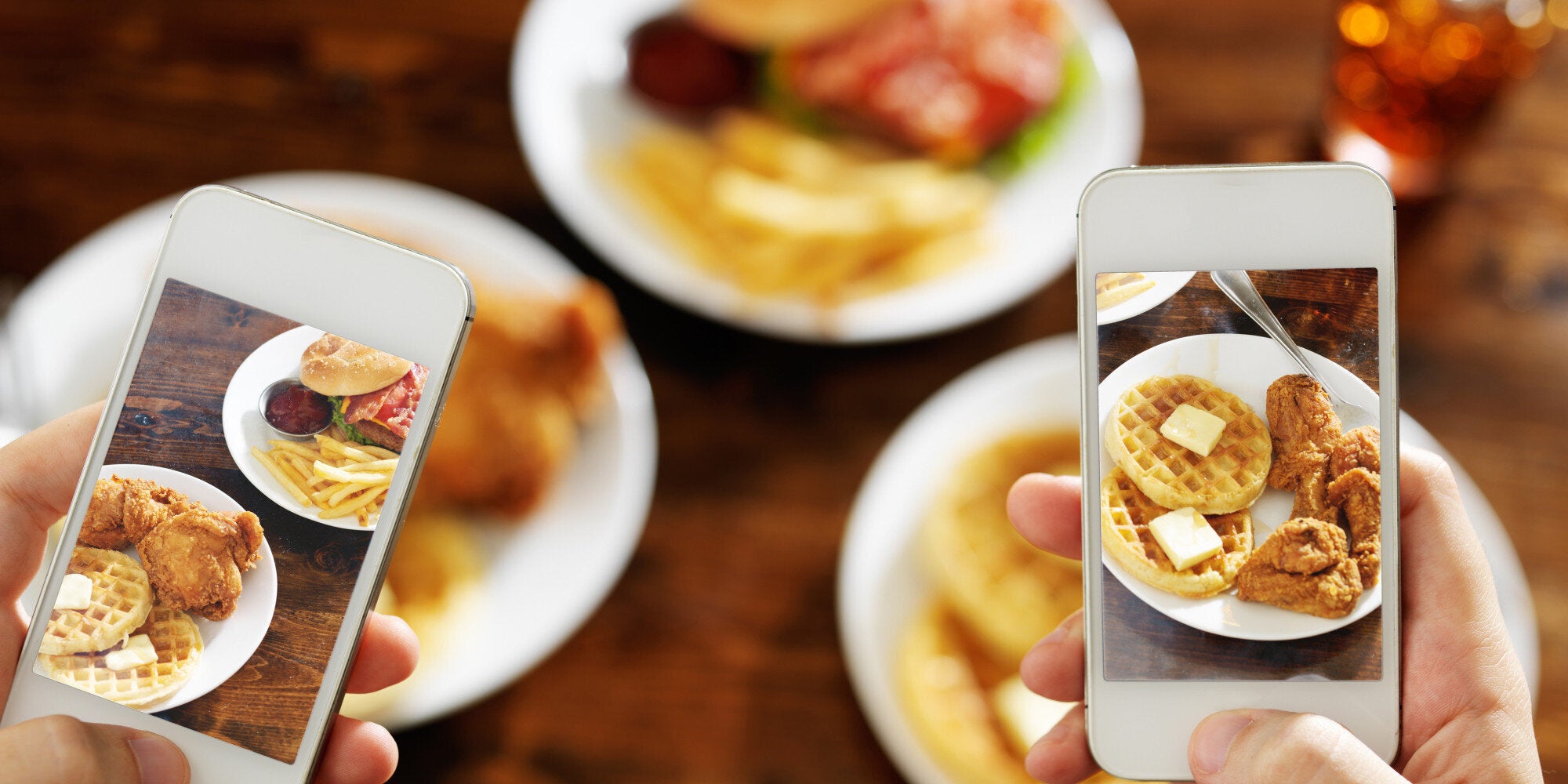 Εστιατόριο στο Λονδίνο μαζί με το γεύμα προσφέρει εξοπλισμό για να βγάζετε ωραίες φωτογραφίες στο Instagram