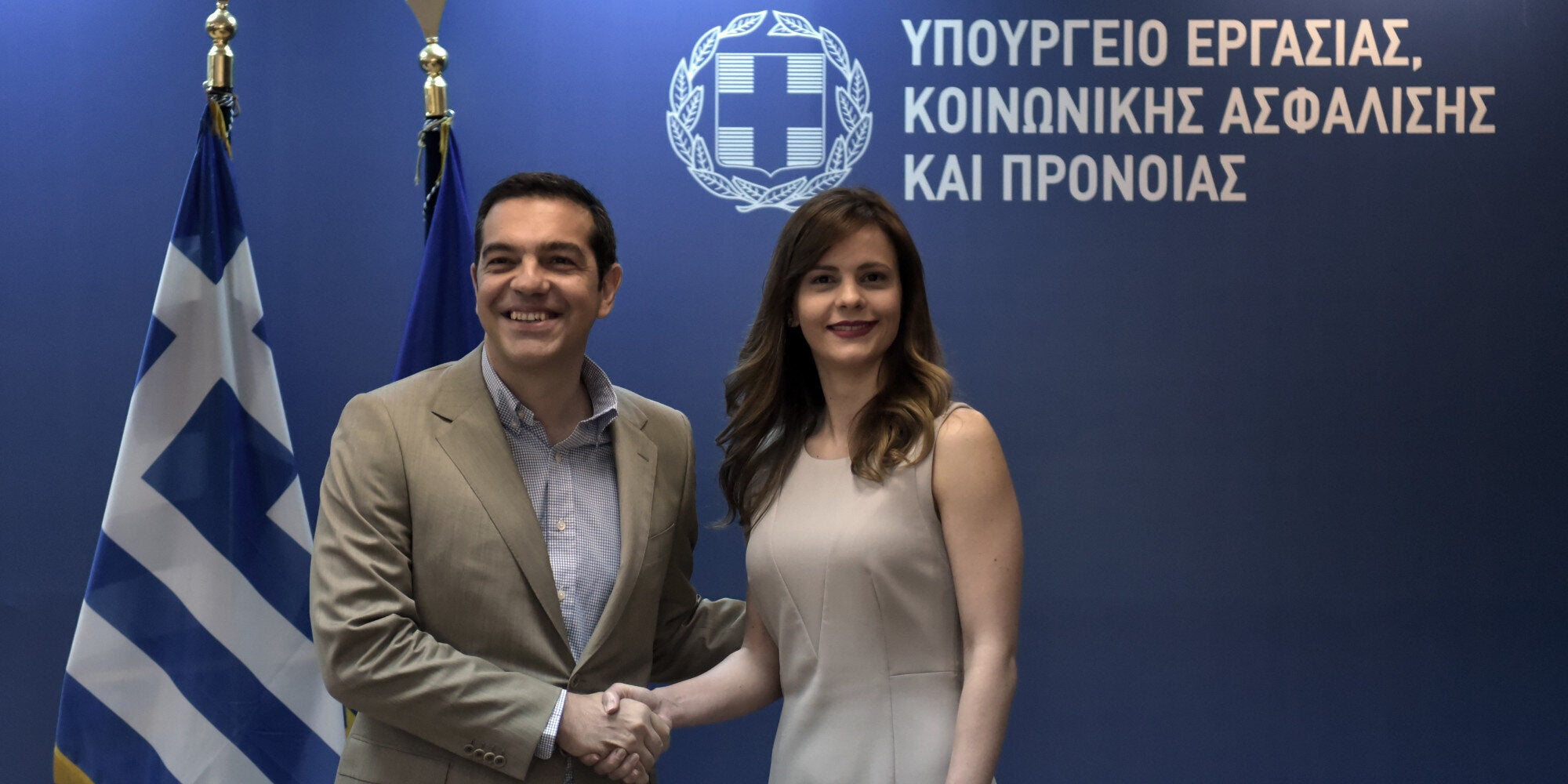 Προαναγγελία Τσίπρα: Κίνητρα για τη μετατροπή εργαζόμενων με μπλοκάκι σε μισθωτούς