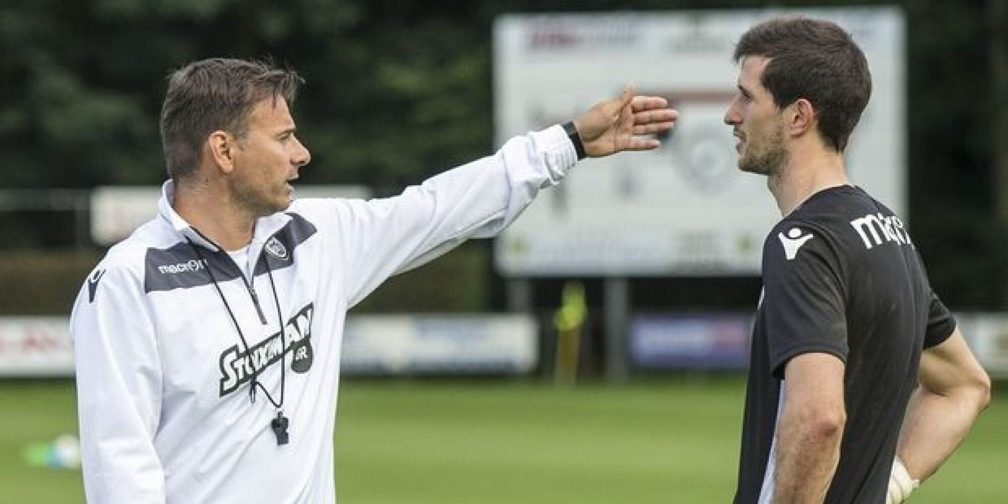 Προσπερνά τον Μπελούσι, “κολλά” στην Ολιμπίκ