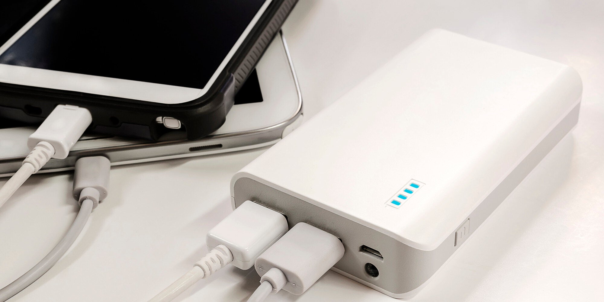 (Σχετικά) σύντομα θα χρειάζεται να φορτίζουμε το κινητό μας μόνο 4 φορές τον χρόνο