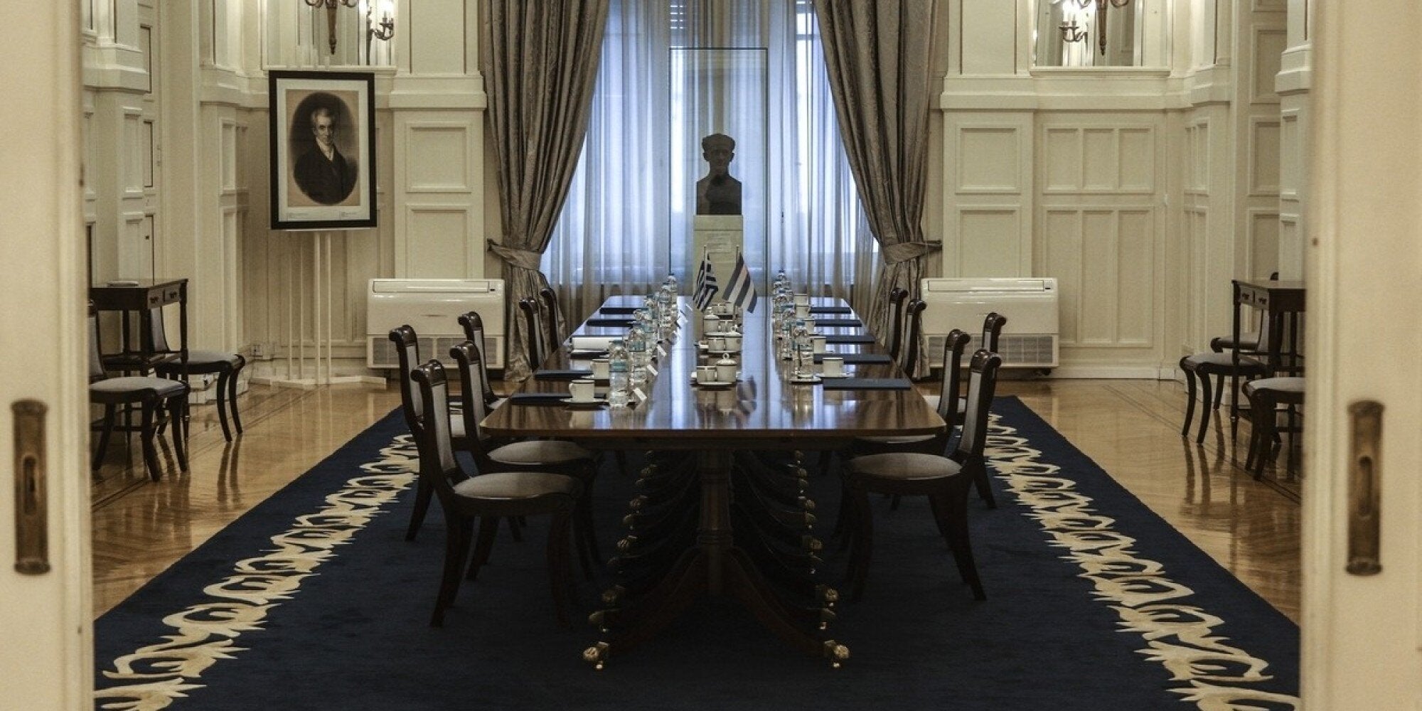 Συσκέψεις σε Ελλάδα και Κύπρο μετά το ναυάγιο της διάσκεψης για το Κυπριακό