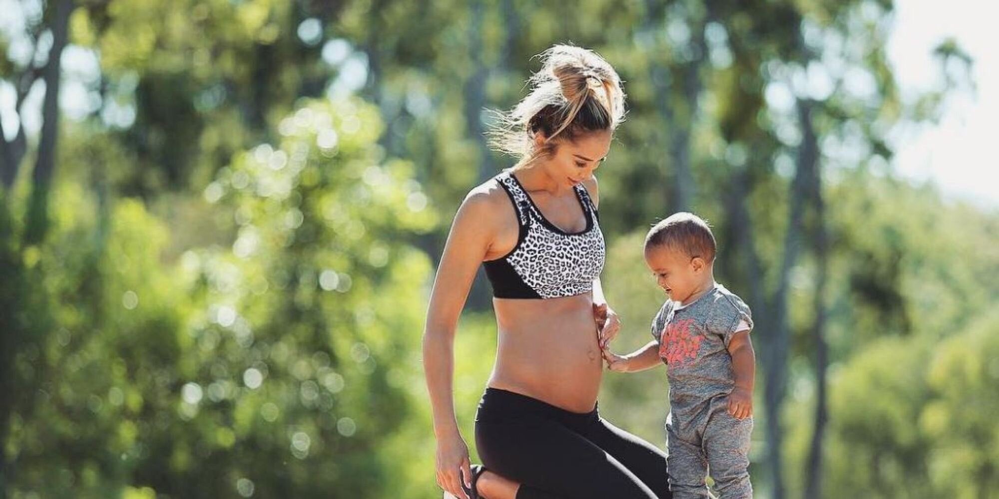 Μια personal trainer υπενθυμίζει με μια μόνο φωτογραφία τη σκληρή πραγματικότητα της εγκυμοσύνης