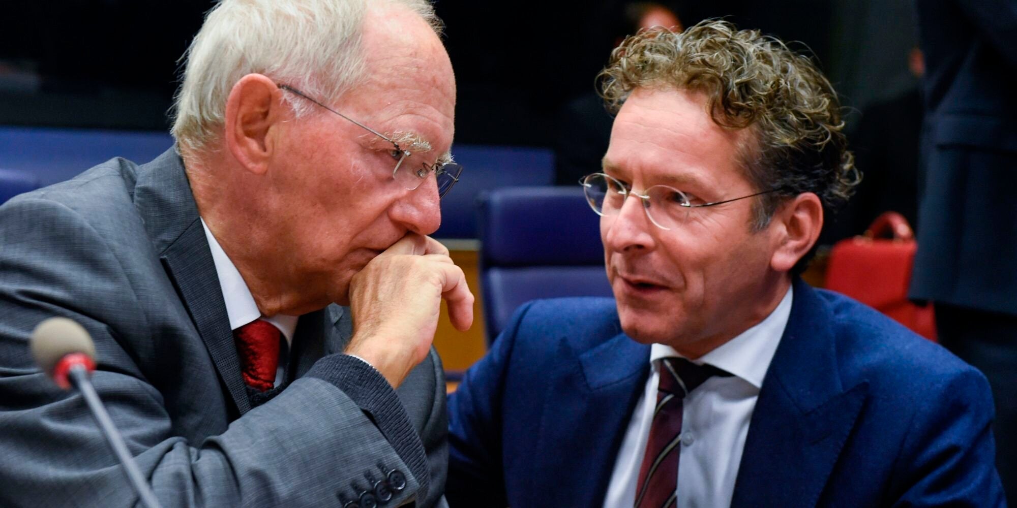 Το Eurogroup αποχαιρέτισε το Σόιμπλε. Παραμένει στην προεδρία μέχρι τη λήξη της θητείας του o Ντάισελμπλουμ