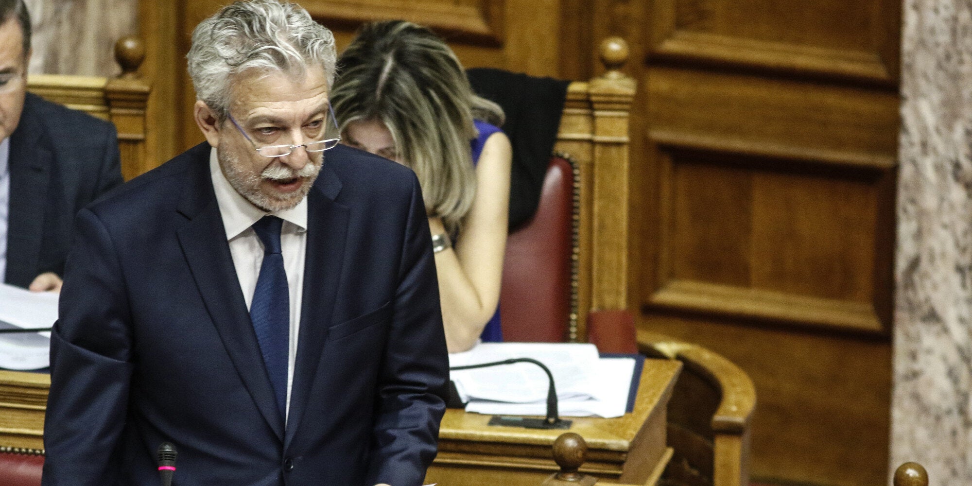 Το νομοσχέδιο για την αλλαγή φύλου από τα 15 έτη πέρασε από την επιτροπή της Βουλής